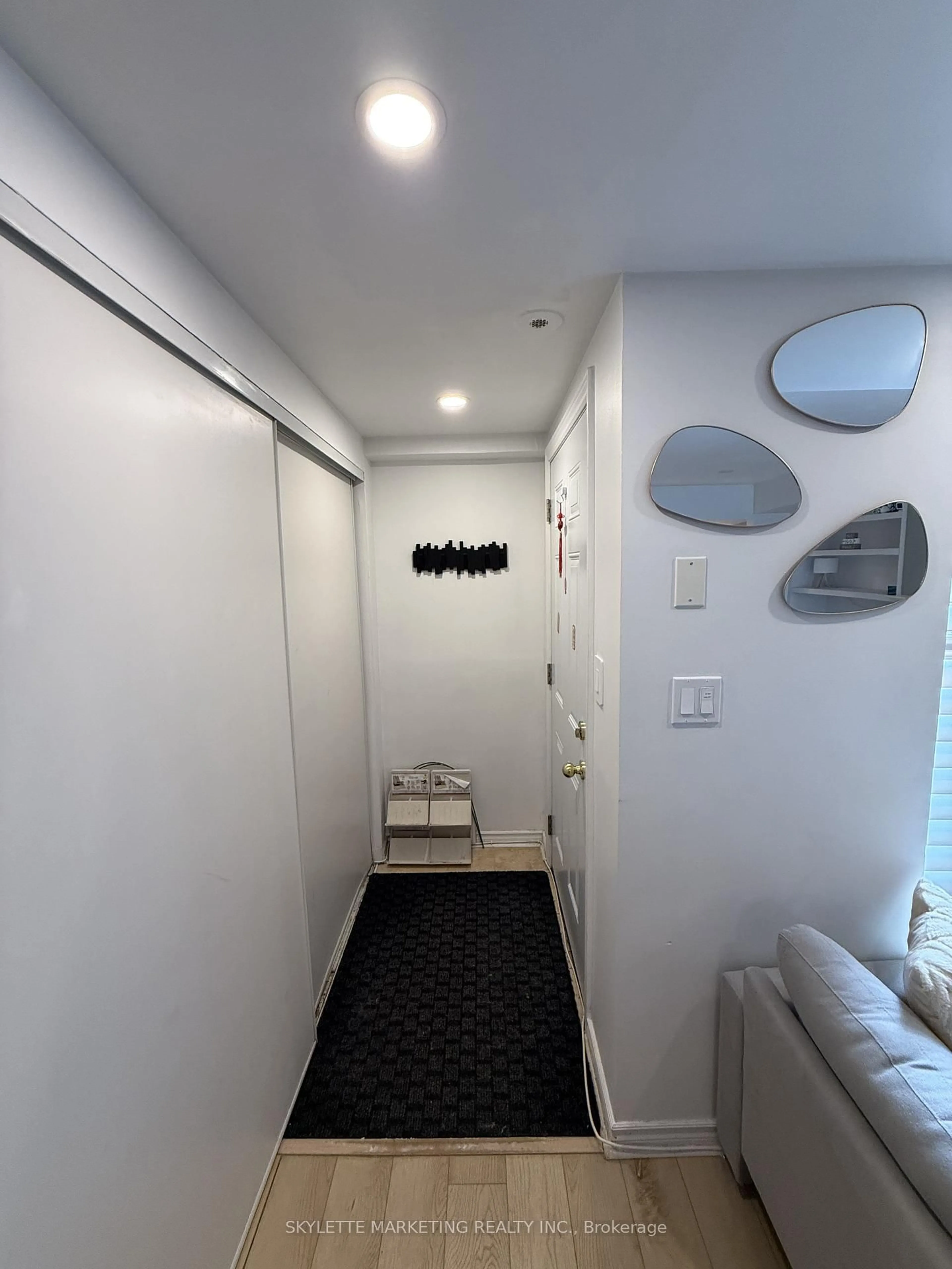 Unknown for 3 Everson Dr #123, Toronto Ontario M2N 7C2