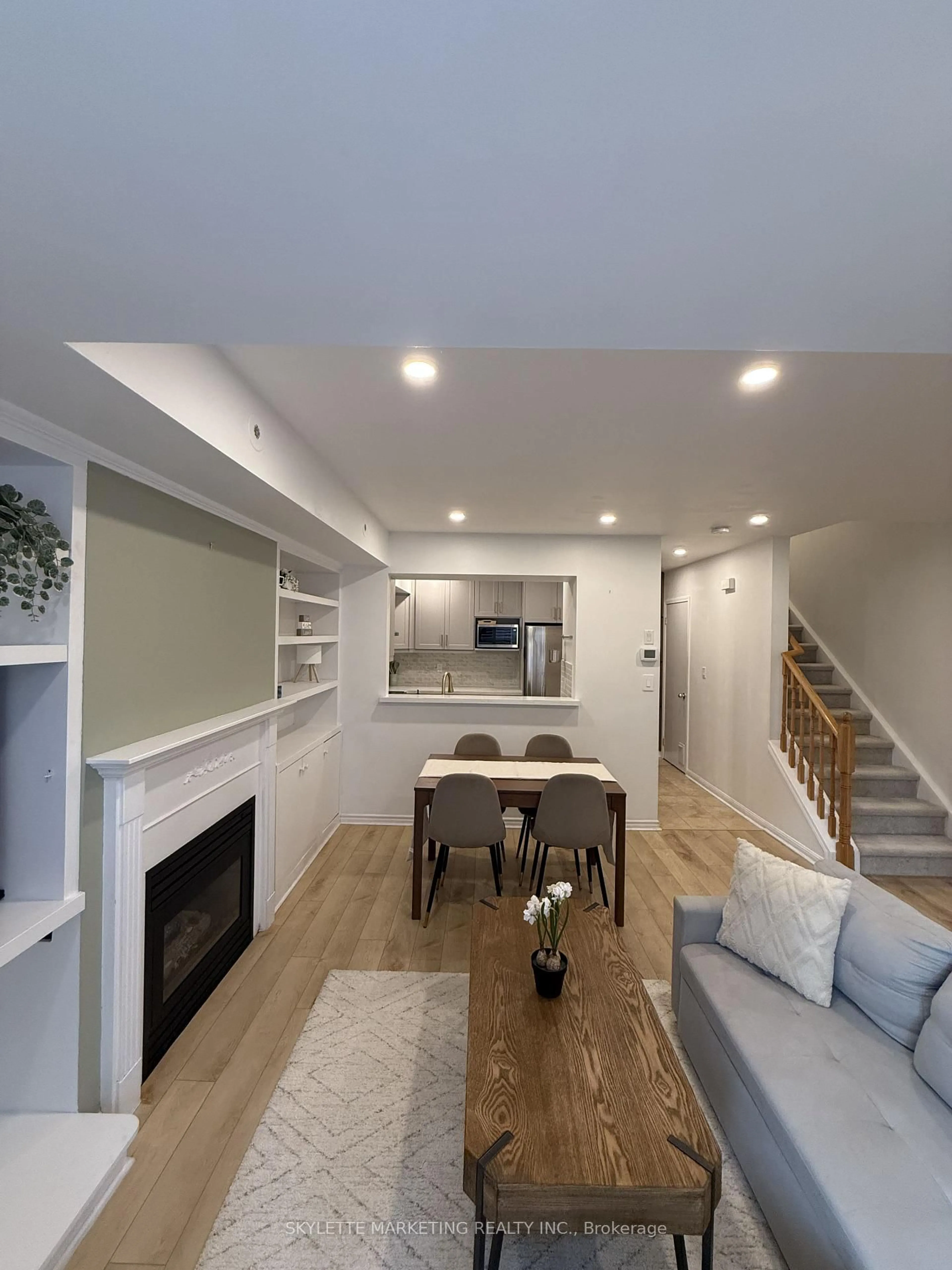 Living room with furniture, unknown for 3 Everson Dr #123, Toronto Ontario M2N 7C2