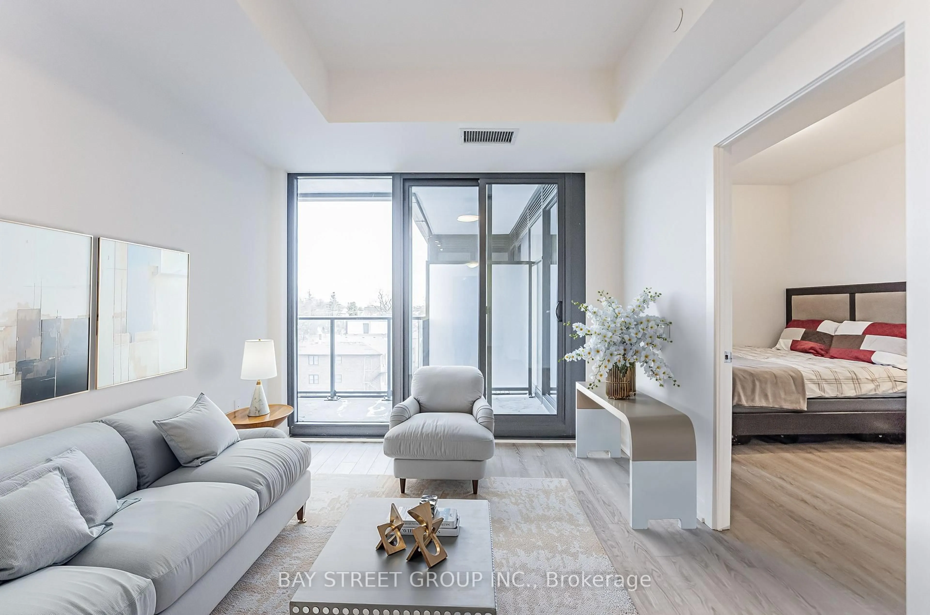 Unknown for 250 Lawrence Ave #526, Toronto Ontario M5M 1B2