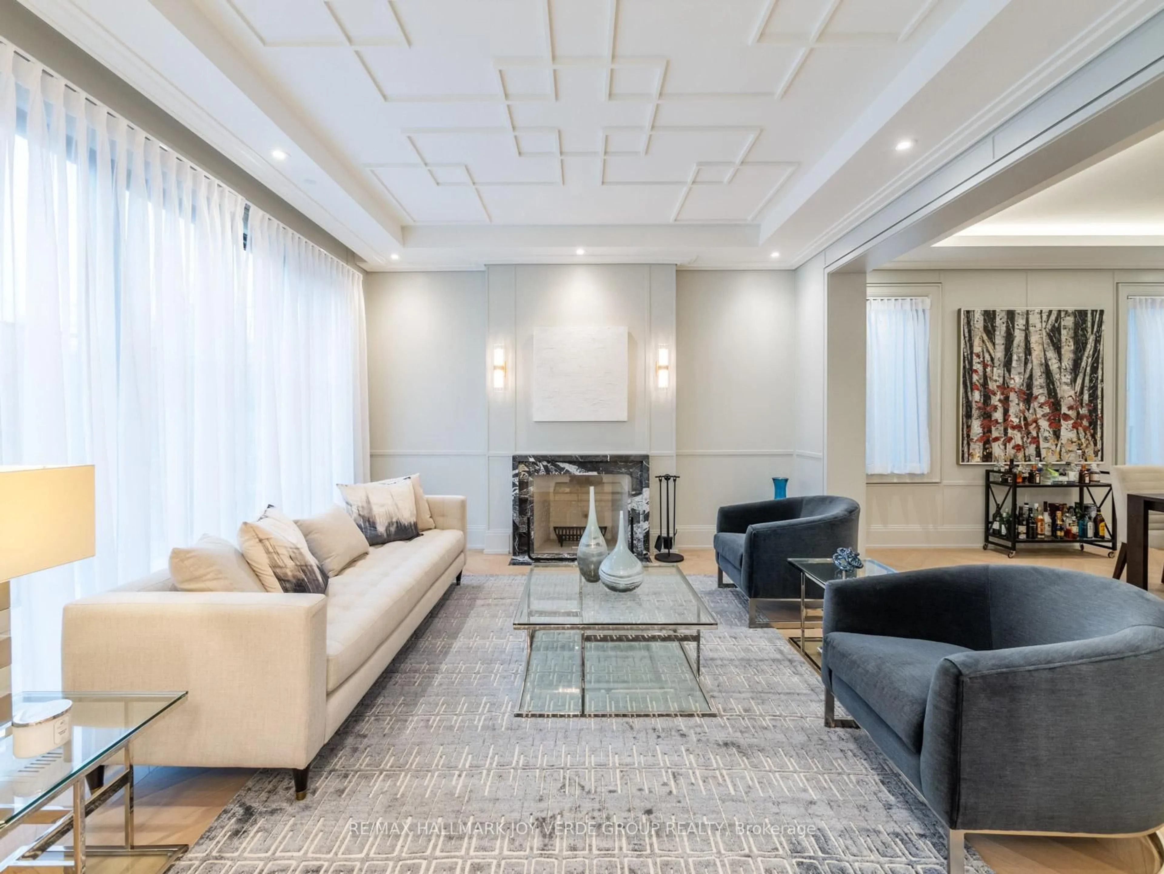 Living room with furniture, unknown for 123 Rochester Ave, Toronto Ontario M4N 1N9