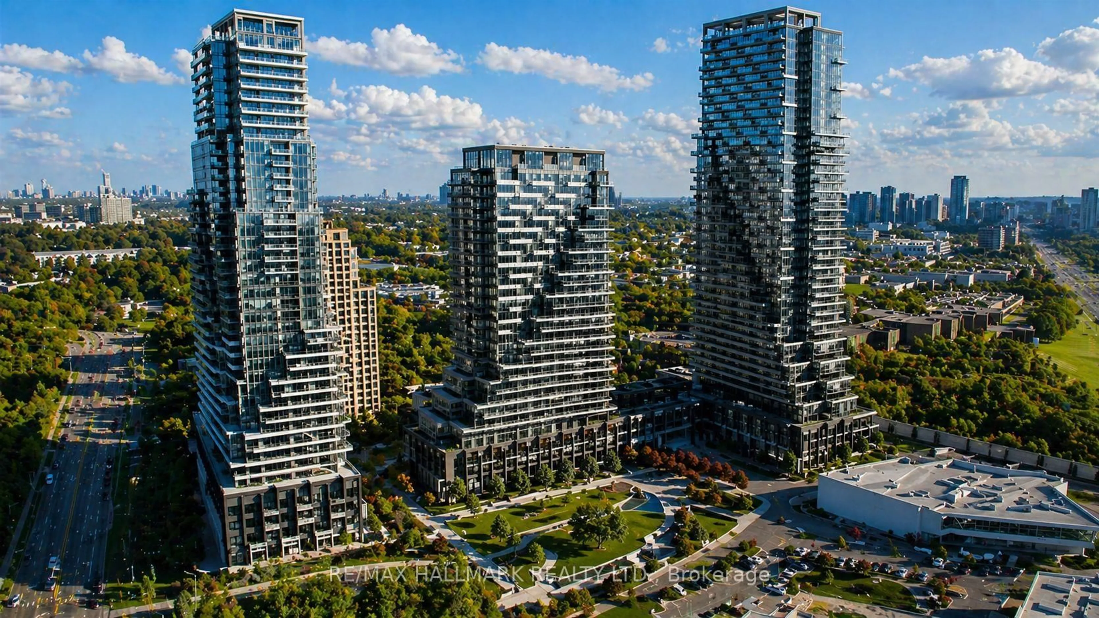 A pic from outside/outdoor area/front of a property/back of a property/a pic from drone, city buildings view from balcony for 10 Inn On The Park Dr #PL01, Toronto Ontario M3C 0P9