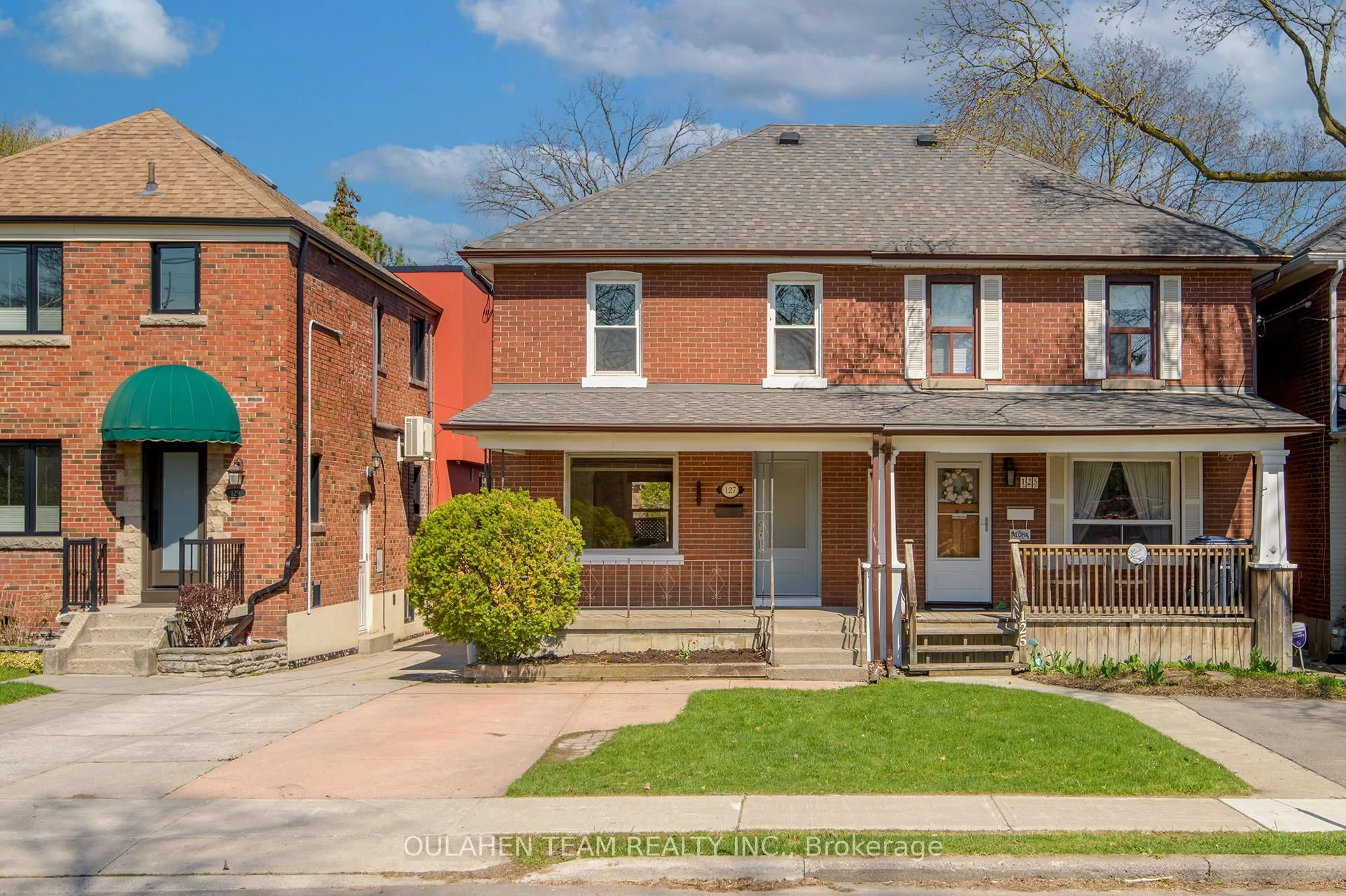Home with brick exterior material, street for 127 Rumsey Rd, Toronto Ontario M4G 1P3