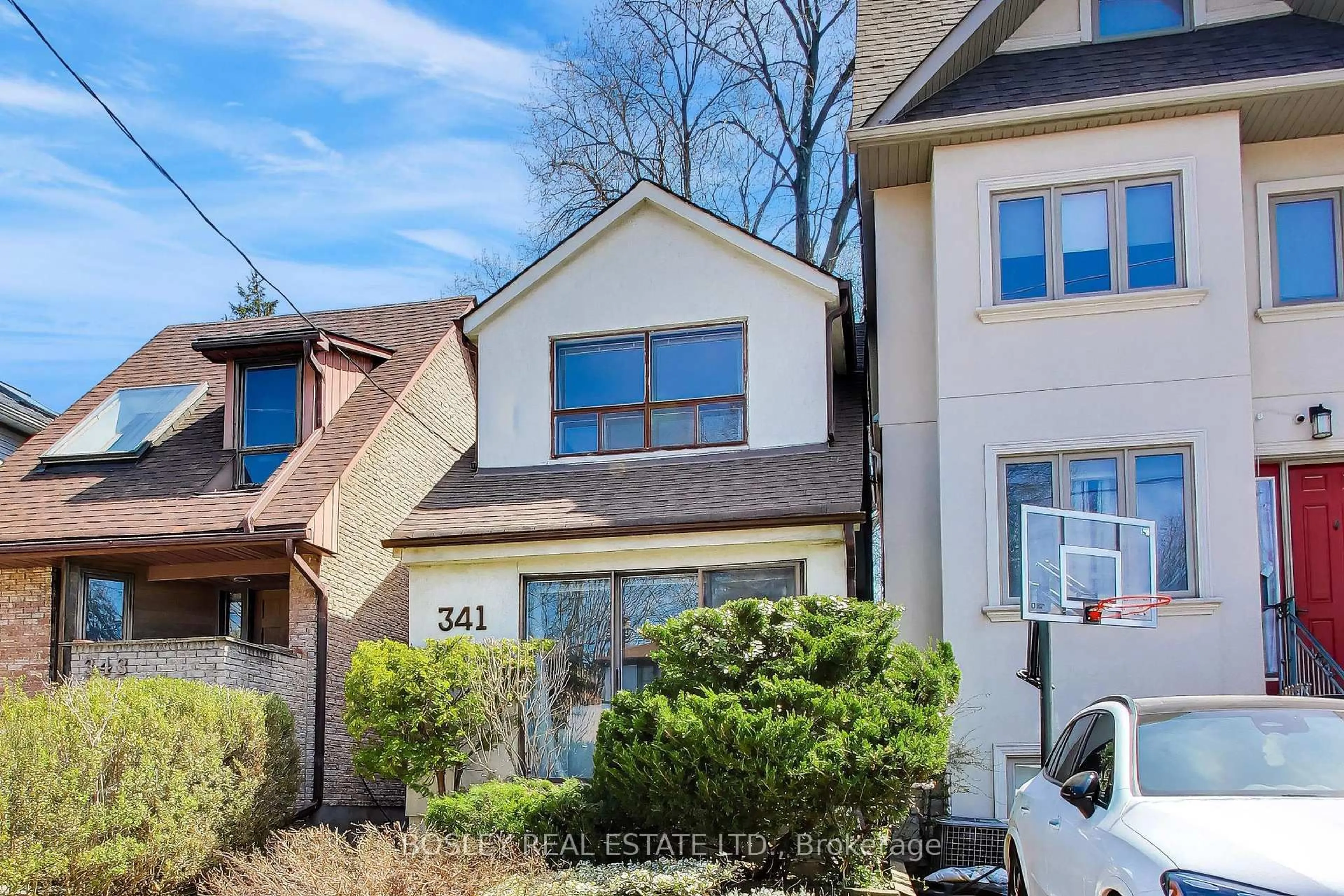 Home with brick exterior material, street for 341 Cleveland St, Toronto Ontario M4S 2X1