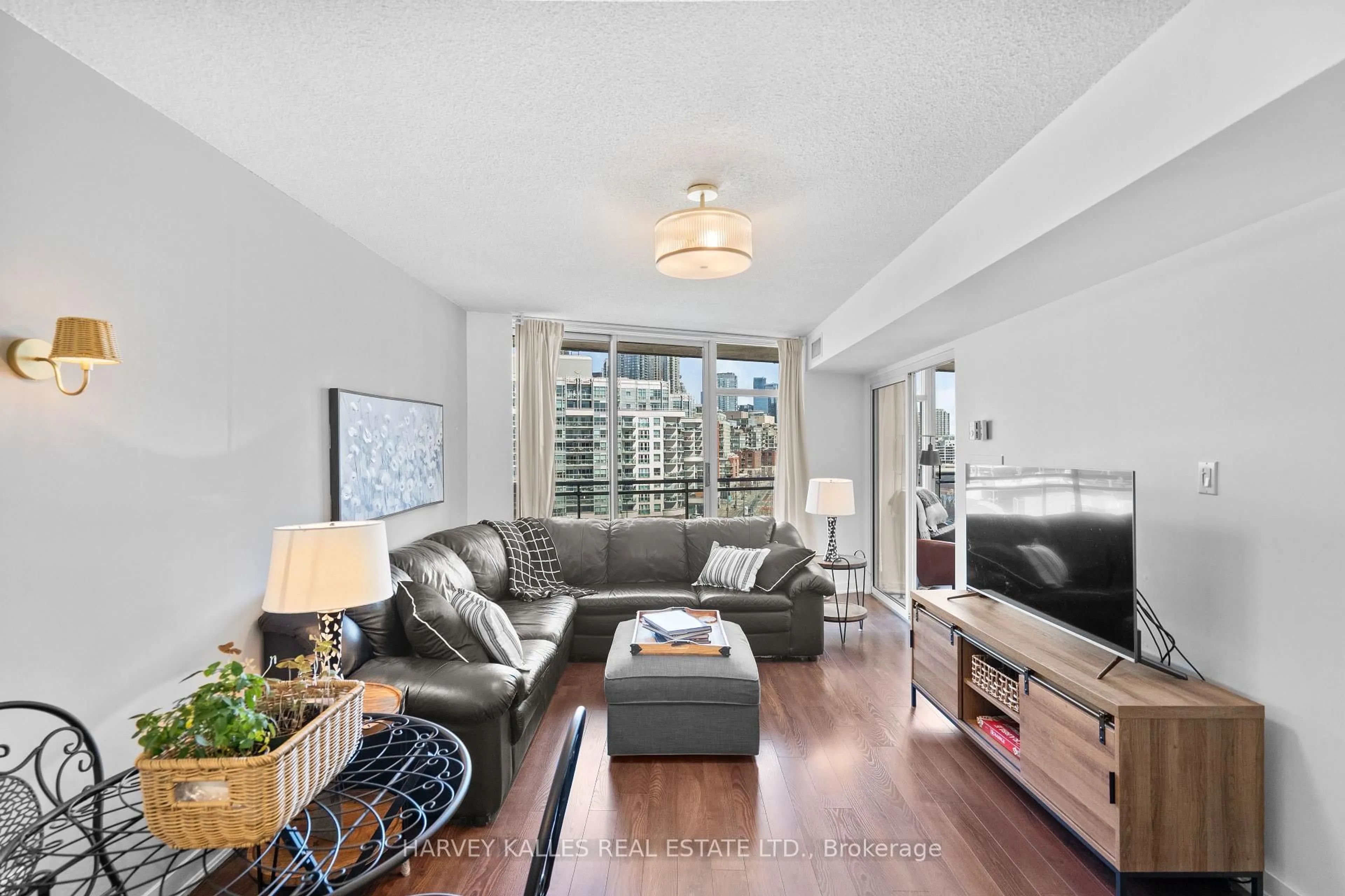 Living room with furniture, unknown for 650 Queens Quay #803, Toronto Ontario M5V 3N2