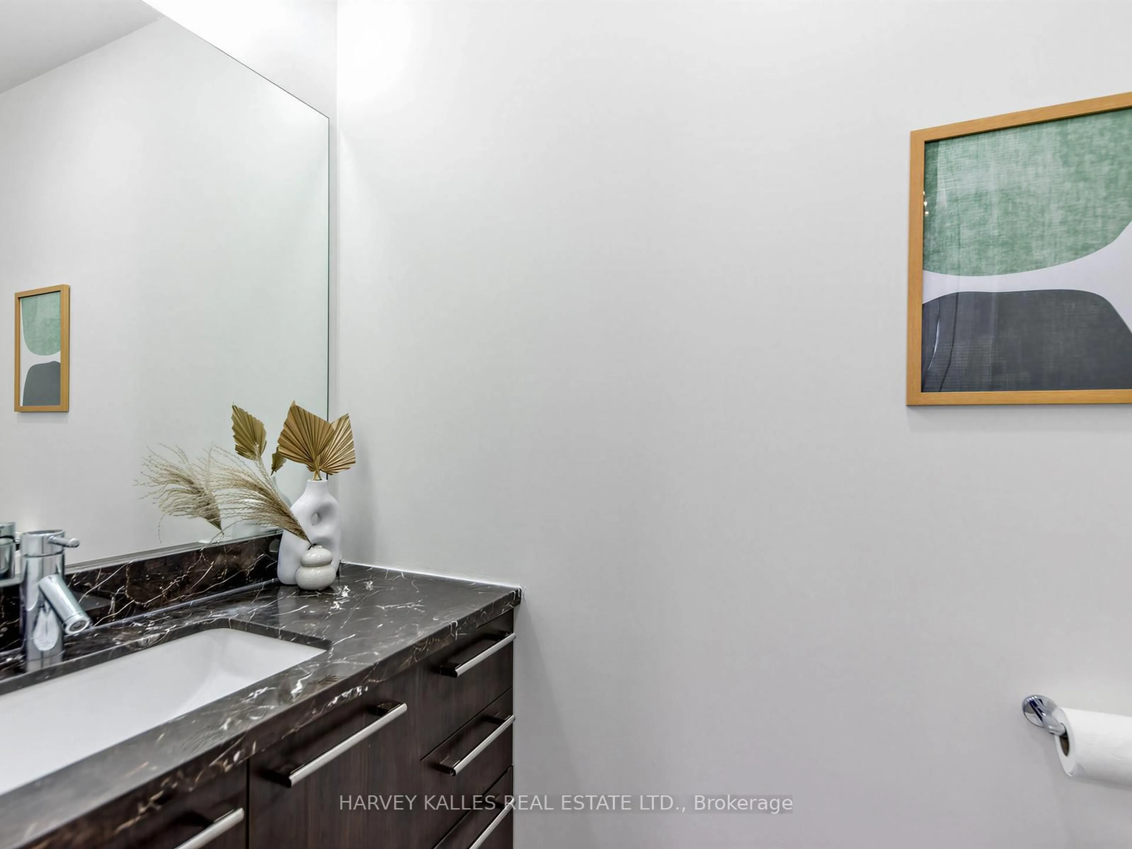 Standard bathroom, unknown for 30 Roehampton Ave #TH 13, Toronto Ontario M4P 1R2