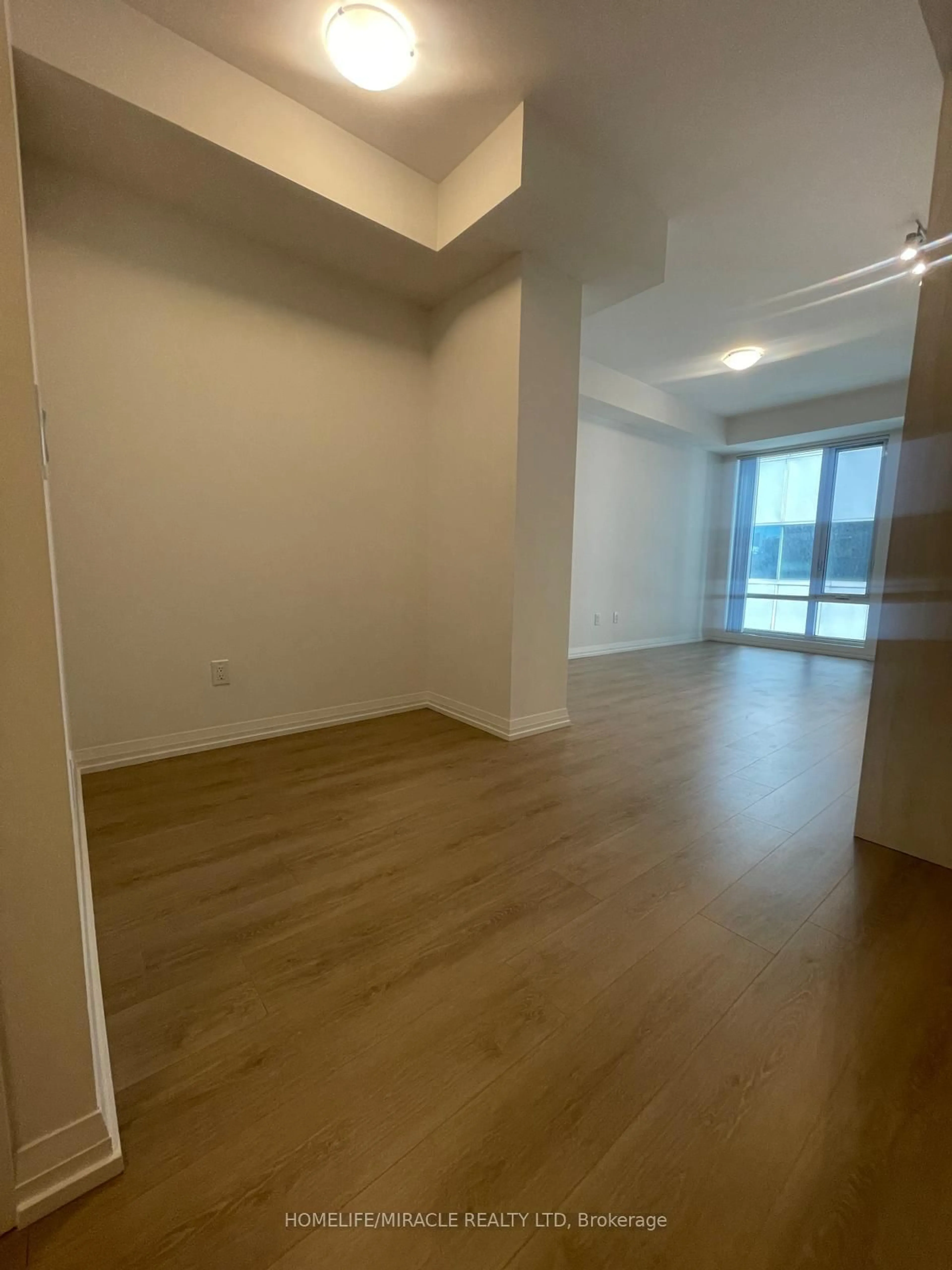 A pic of a room for 8 Widmer St #1110, Toronto Ontario M5V 0W6