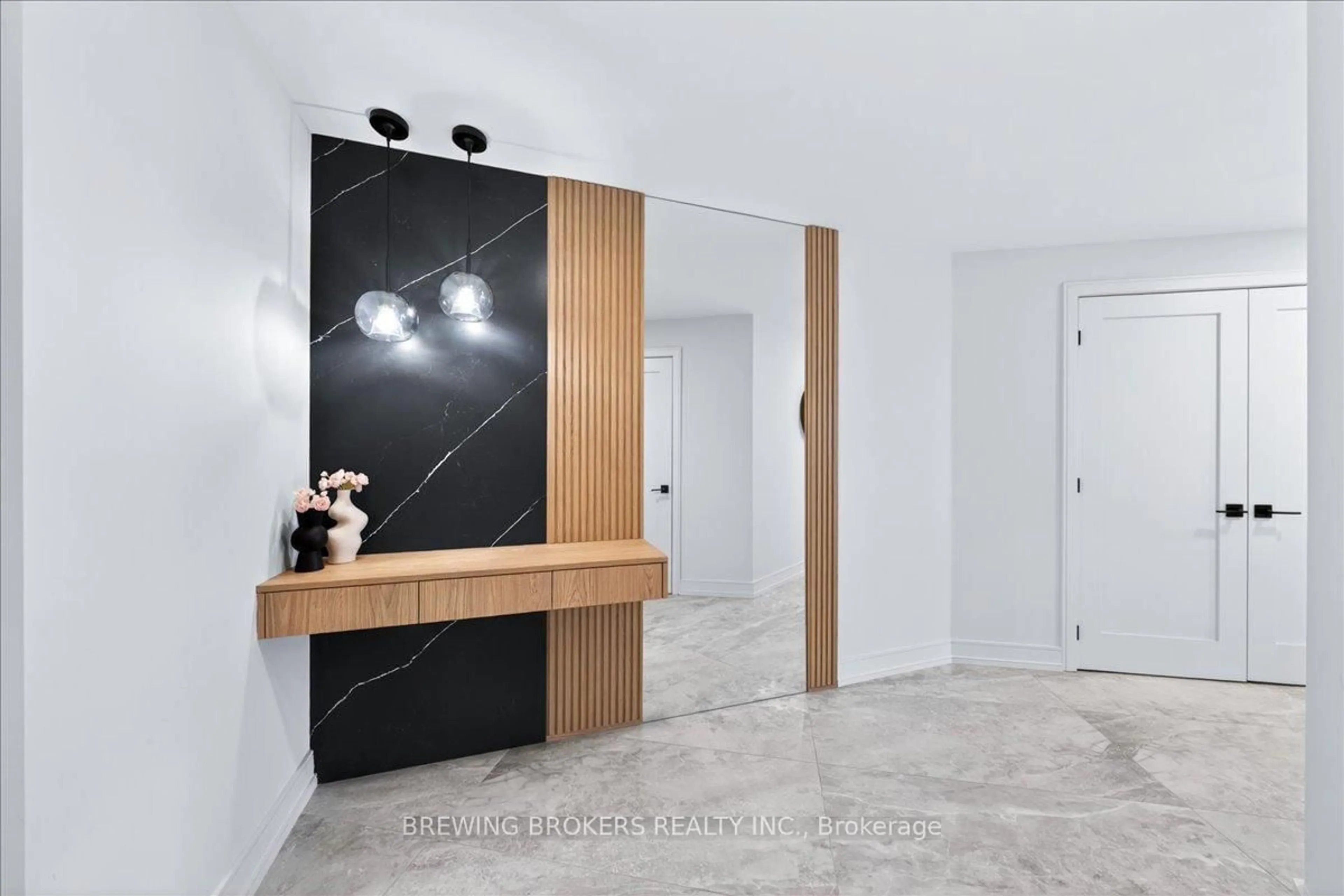 Indoor entryway for 85 Skymark Dr #501, Toronto Ontario M2H 3P2