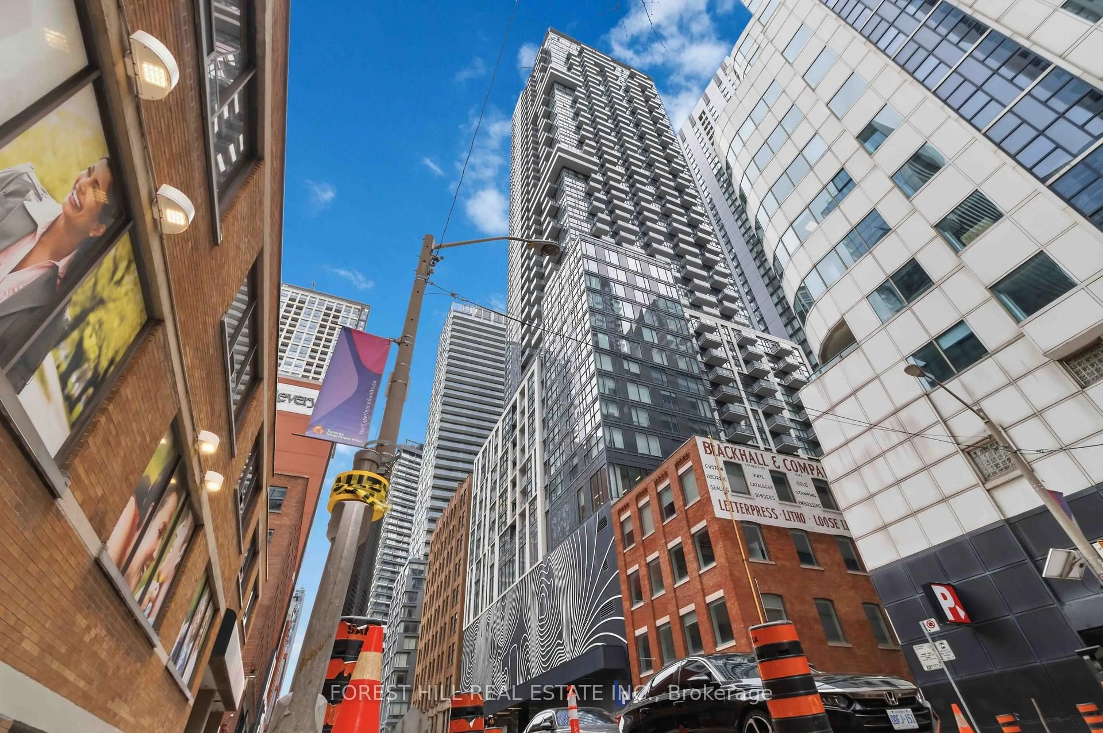 Patio, unknown for 87 PETER St #2106, Toronto Ontario M5V 0P1