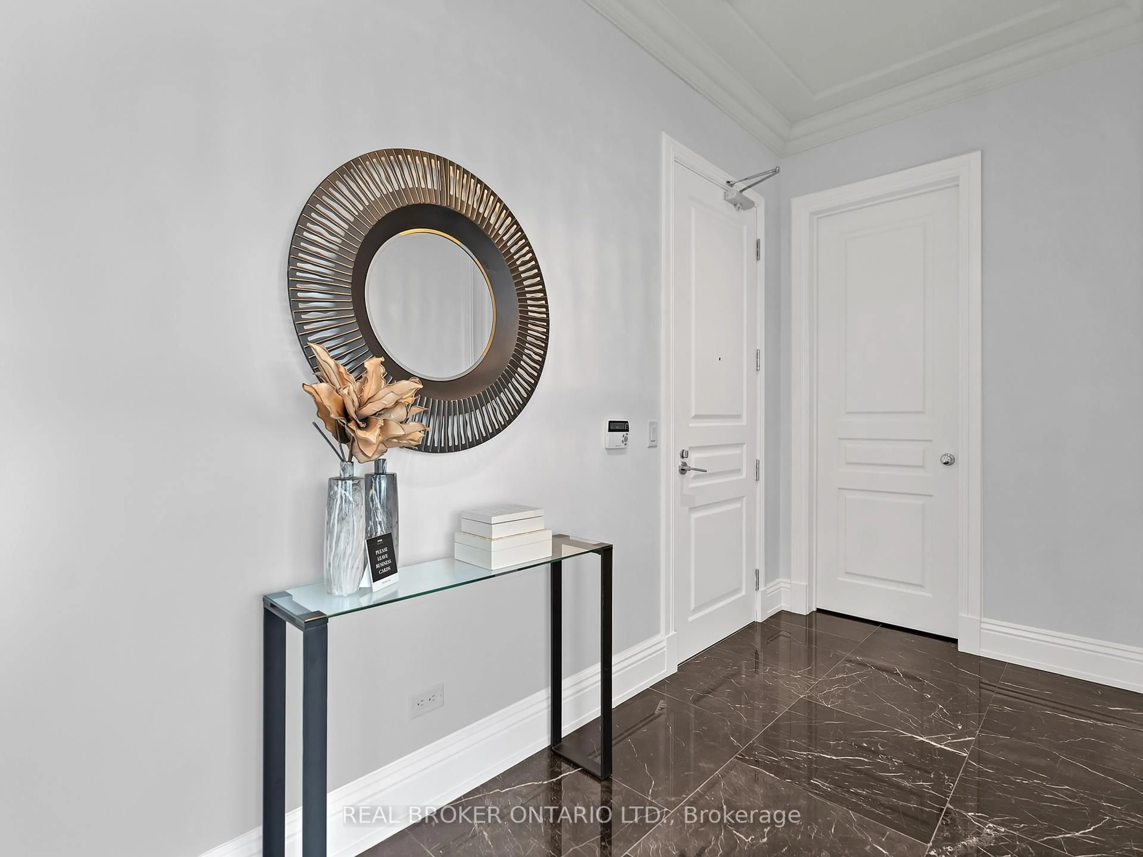 Indoor entryway for 183 Wellington St #3803, Toronto Ontario M5V 0A1