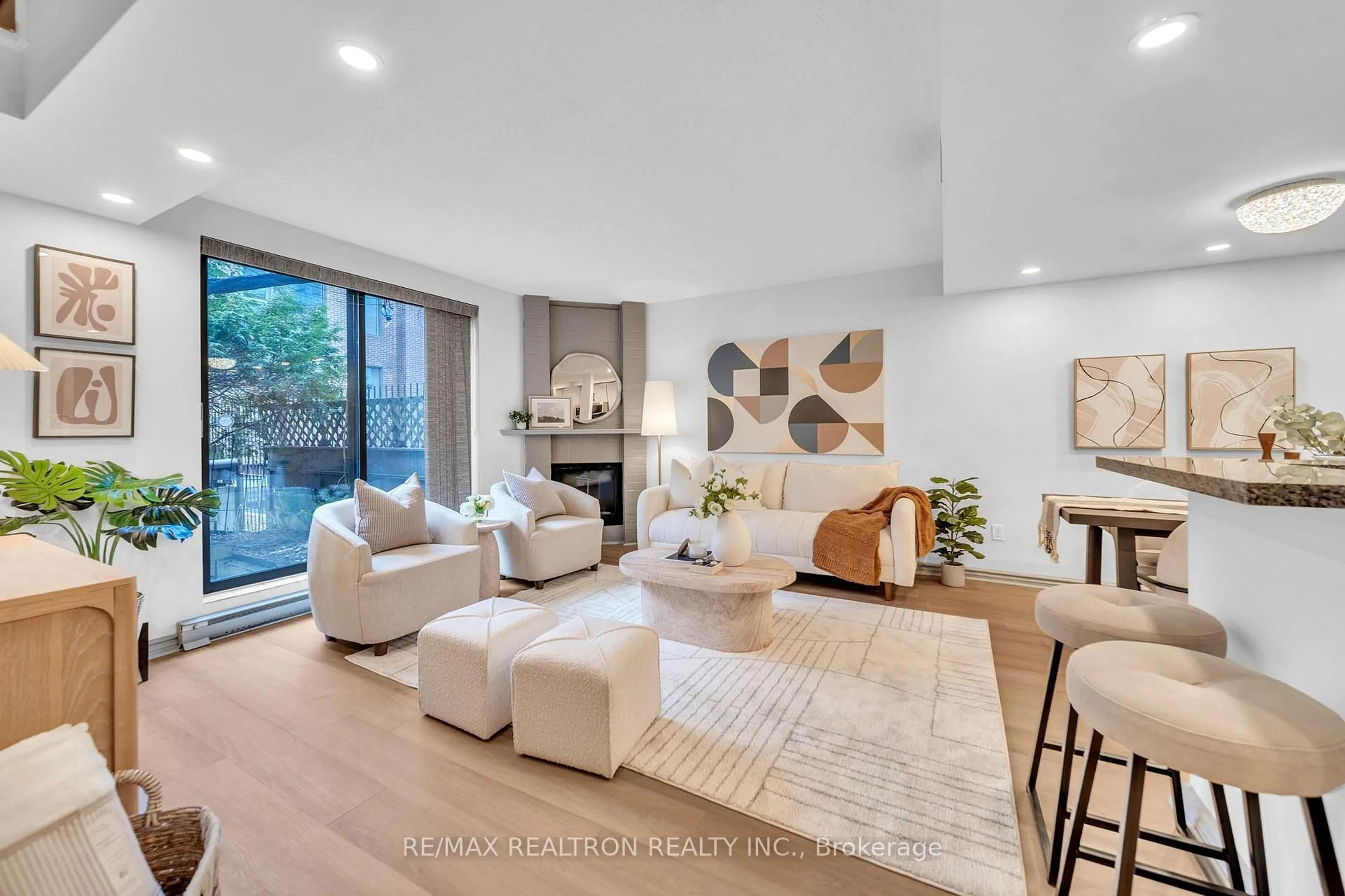 Living room with furniture, unknown for 19 Dundonald St #204, Toronto Ontario M4Y 1K3