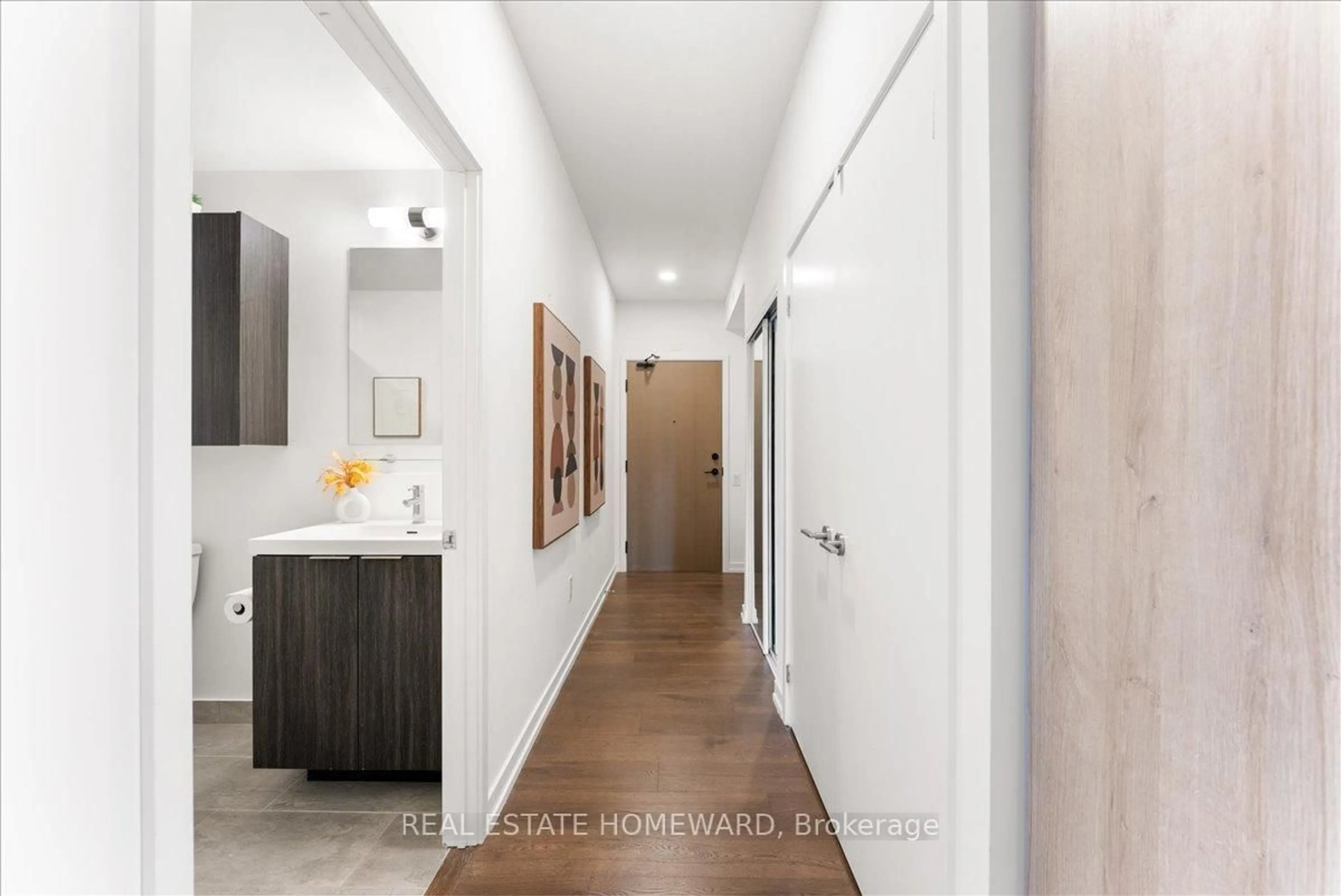 Indoor entryway for 225 Sumach St #1605, Toronto Ontario M5A 0P8