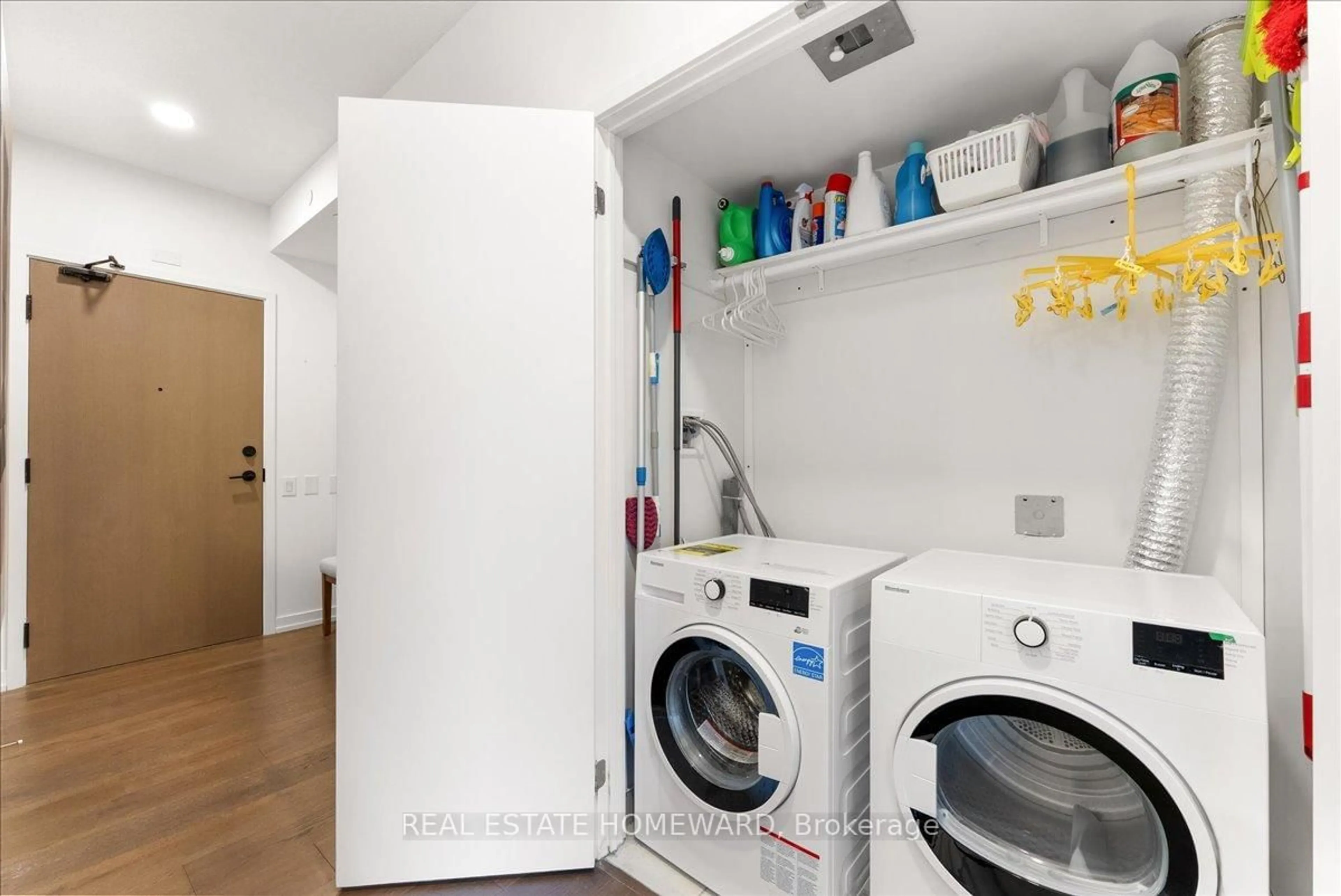 Laundry room for 225 Sumach St #1605, Toronto Ontario M5A 0P8