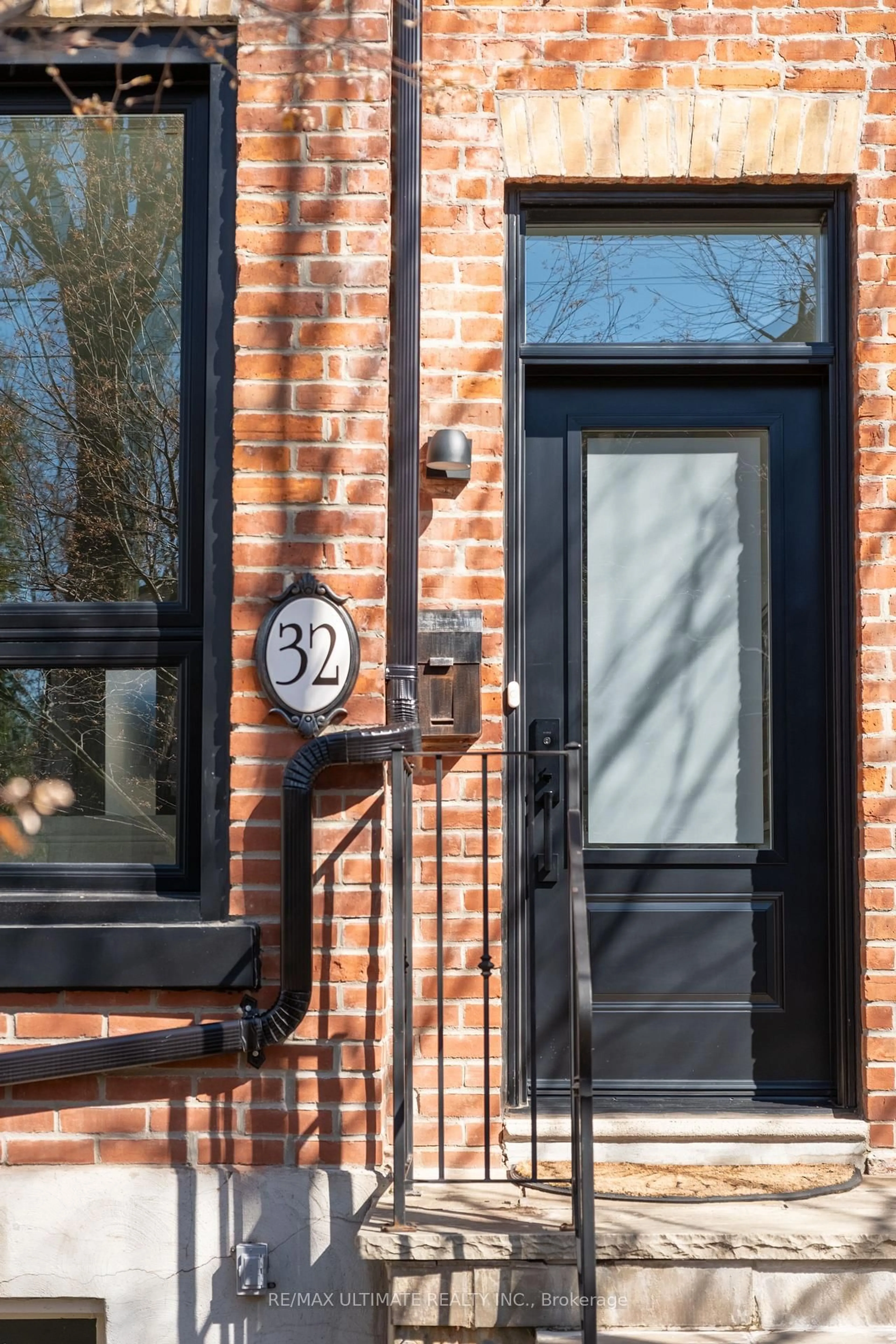 Home with brick exterior material, street for 32 Lindsey Ave, Toronto Ontario M6H 1E1