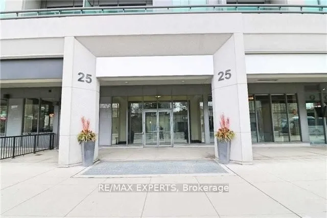 25 Lower Simcoe St #728, Toronto 2