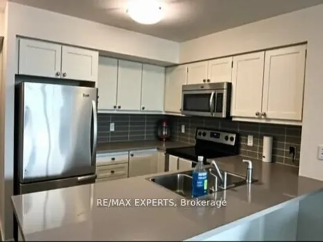 25 Lower Simcoe St #728, Toronto 3