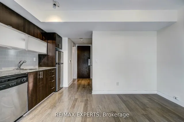 80 Western Battery Rd #801, Toronto 4