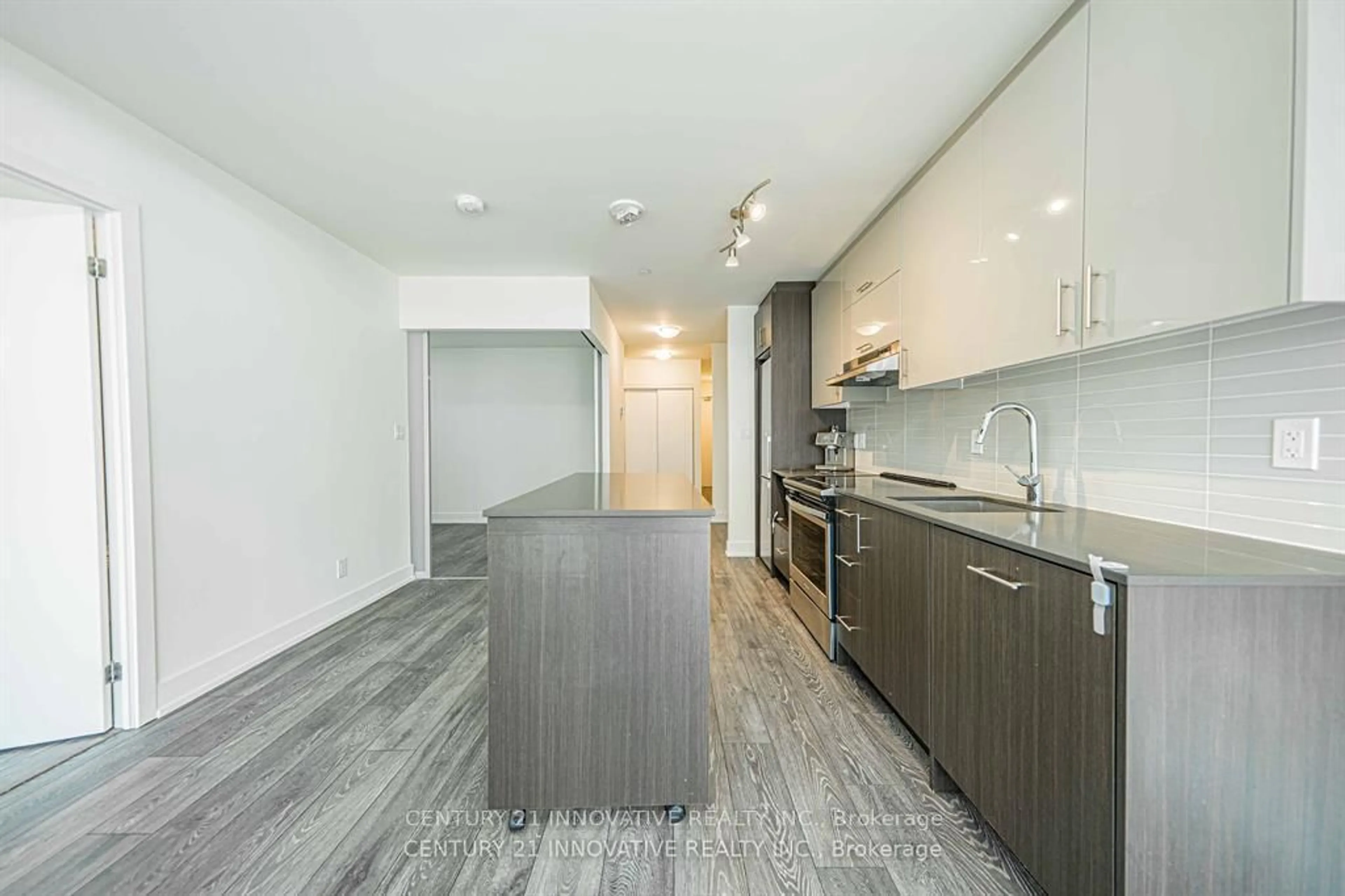 Open concept kitchen, unknown for 180 Fairview Mall Dr #517, Toronto Ontario M2J 0G4
