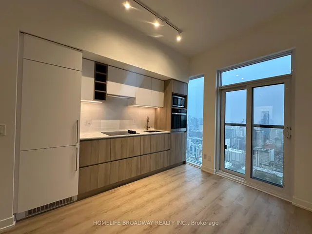 319 Jarvis St #PH5, Toronto 2