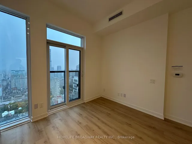 319 Jarvis St #PH5, Toronto 3