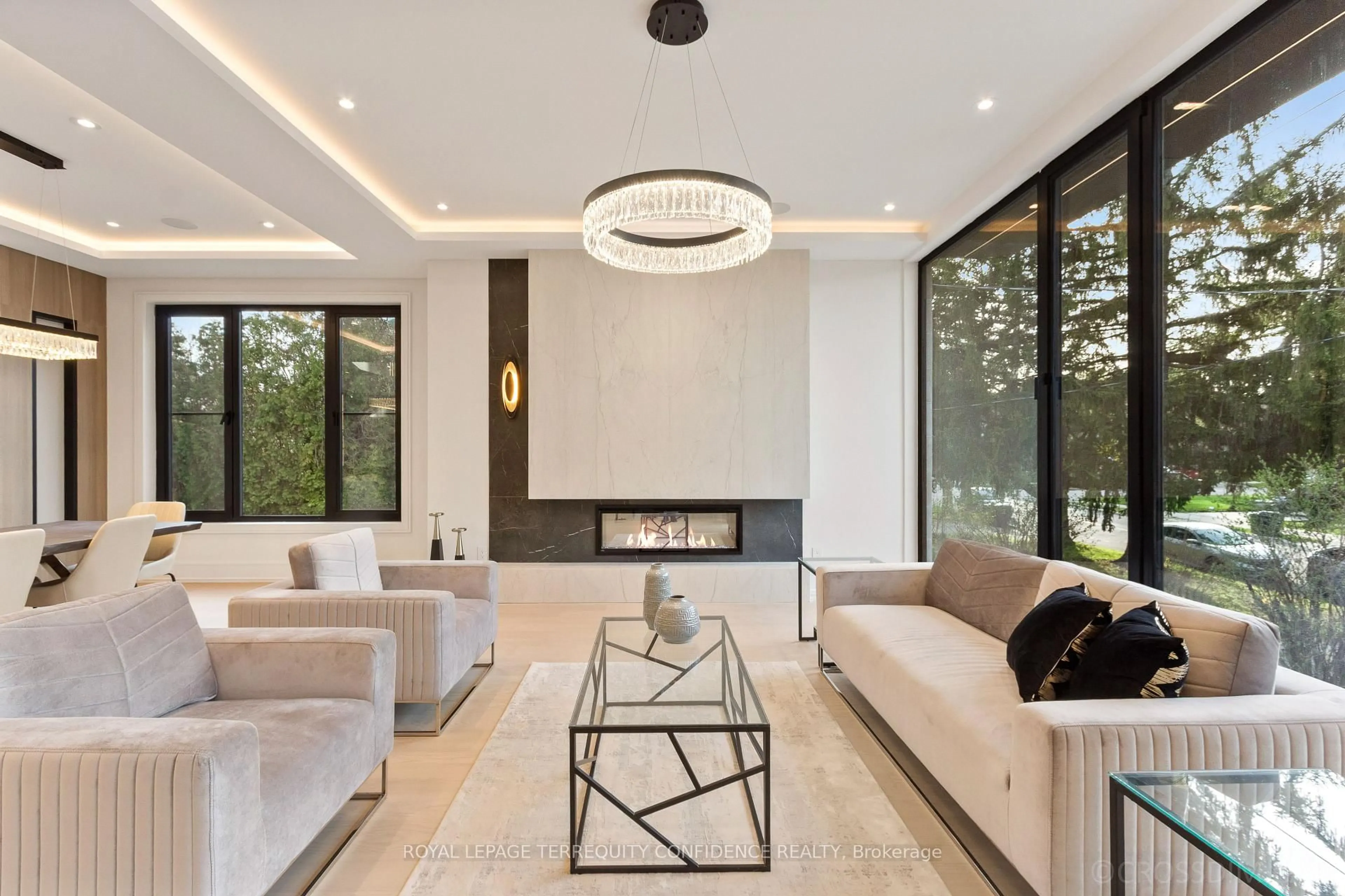 Living room with furniture, unknown for 205 Horsham Ave, Toronto Ontario M2N 2A4