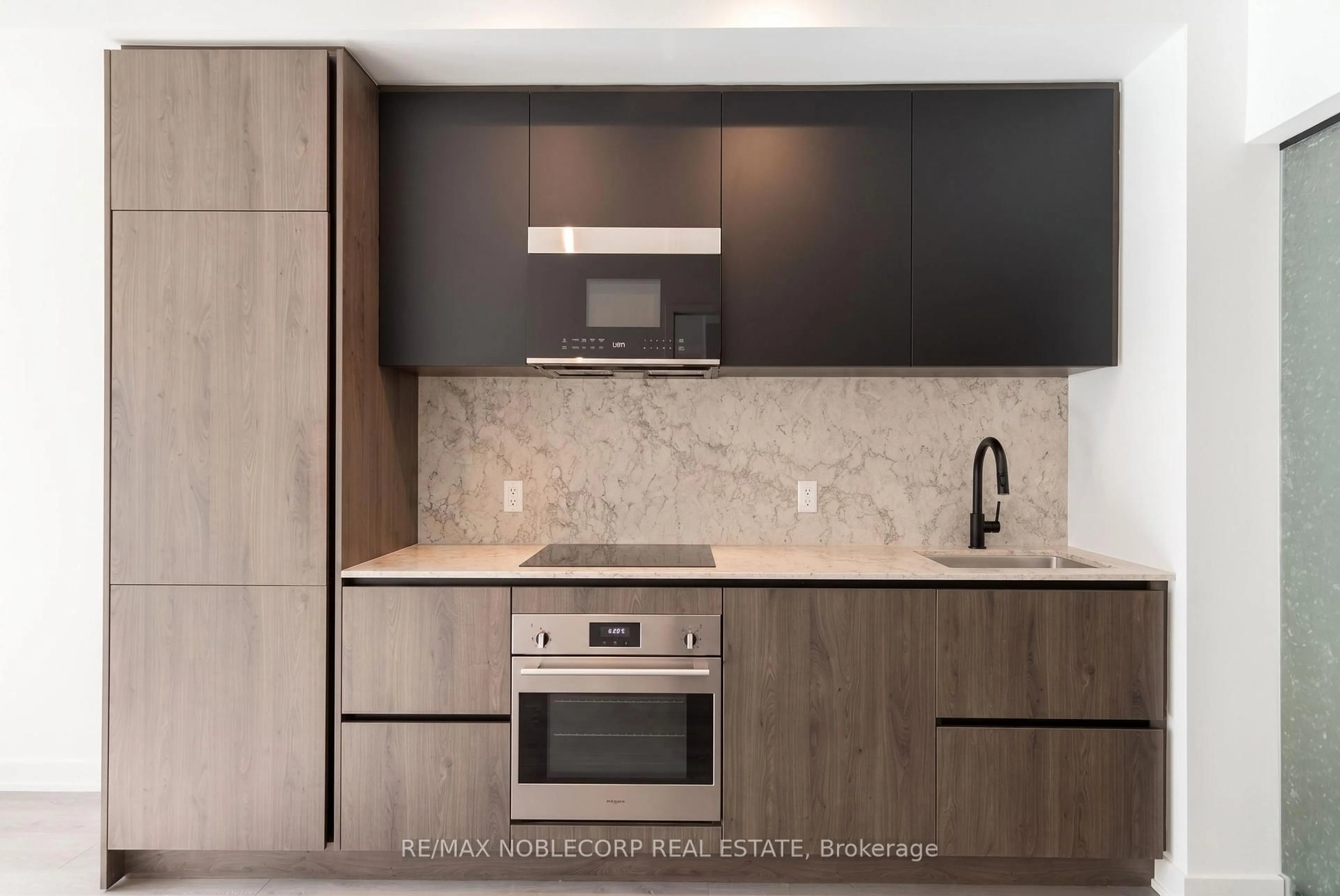 Unknown for 108 Peter St #712, Toronto Ontario M5V 0W2