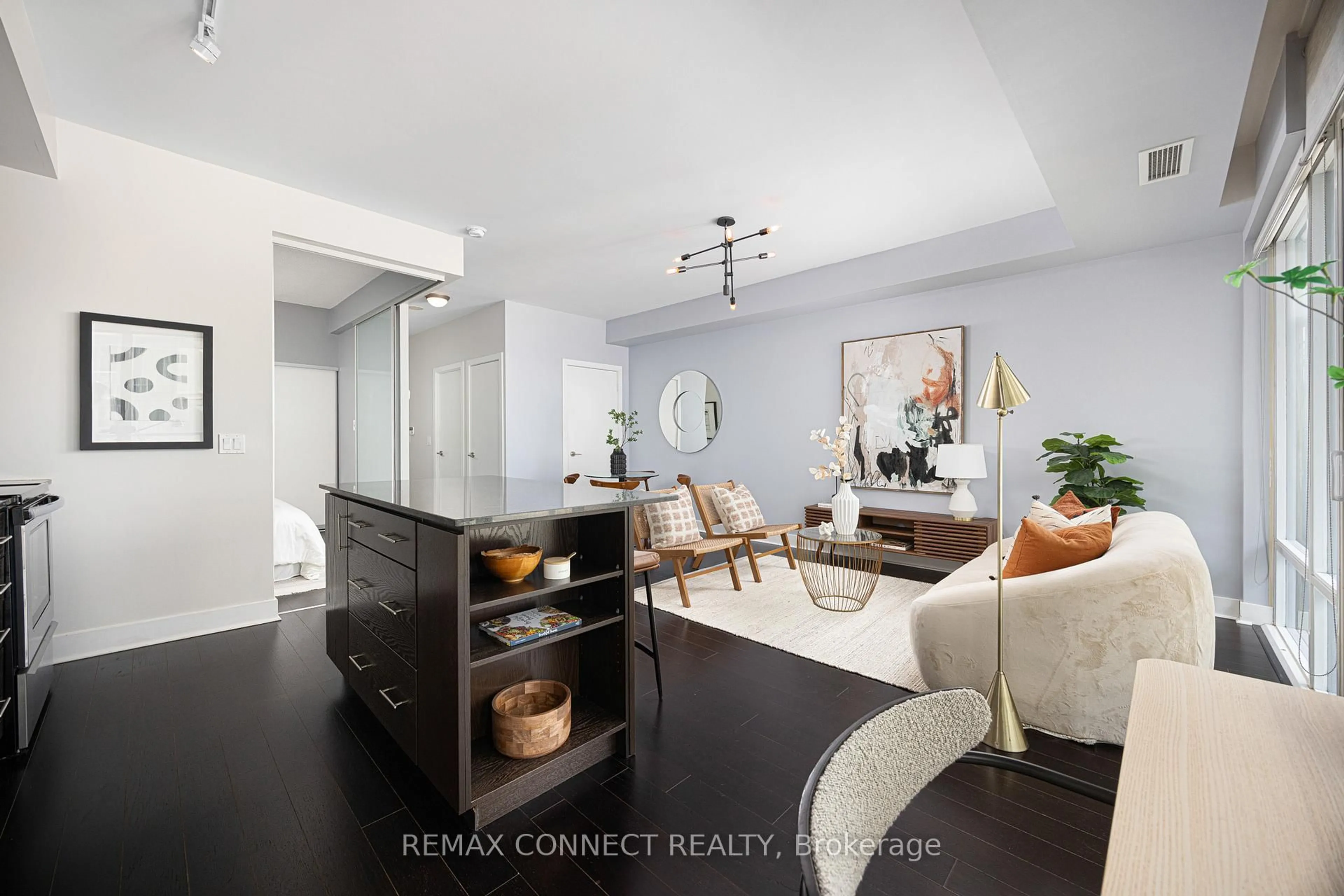 Open concept kitchen, unknown for 90 Stadium Rd #330, Toronto Ontario M5V 3W5