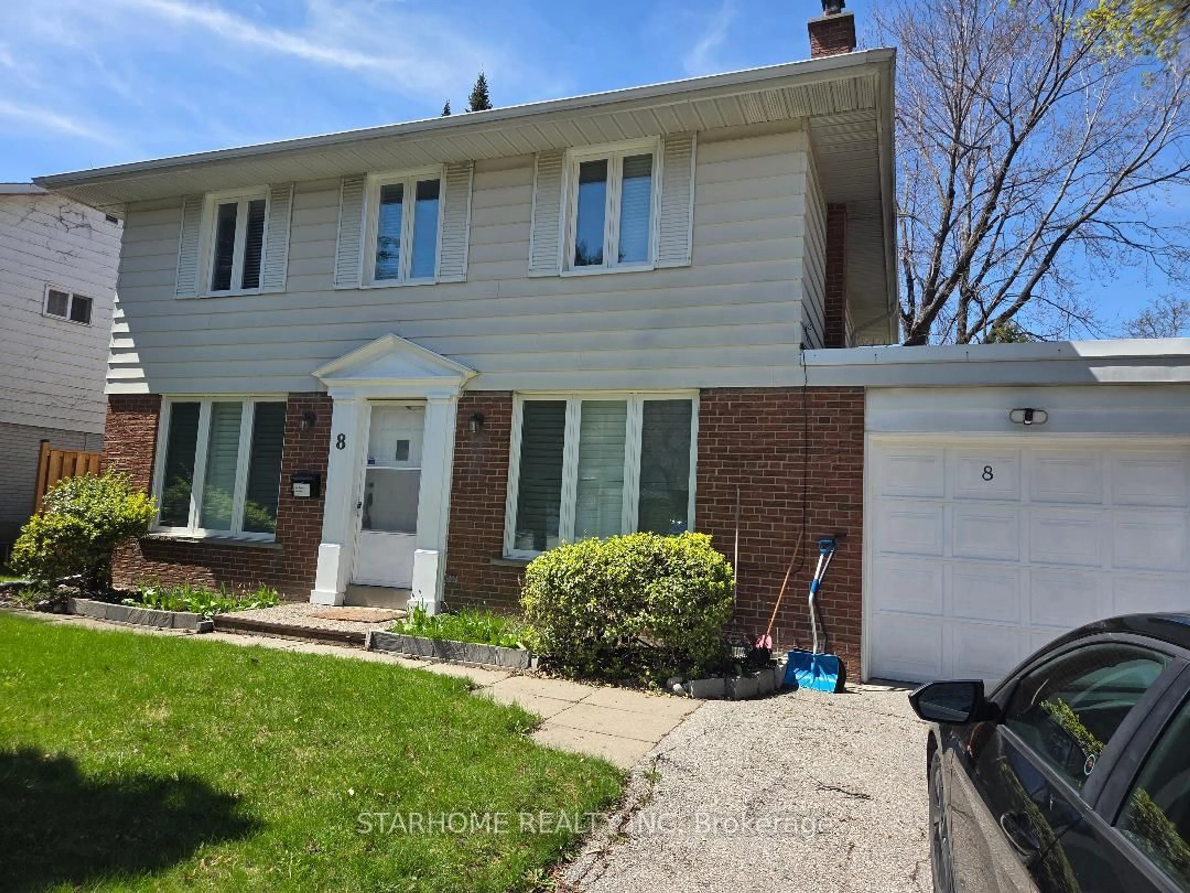 Home with vinyl exterior material, street for 8 Shaughnessy Blvd, Toronto Ontario M2J 1H5