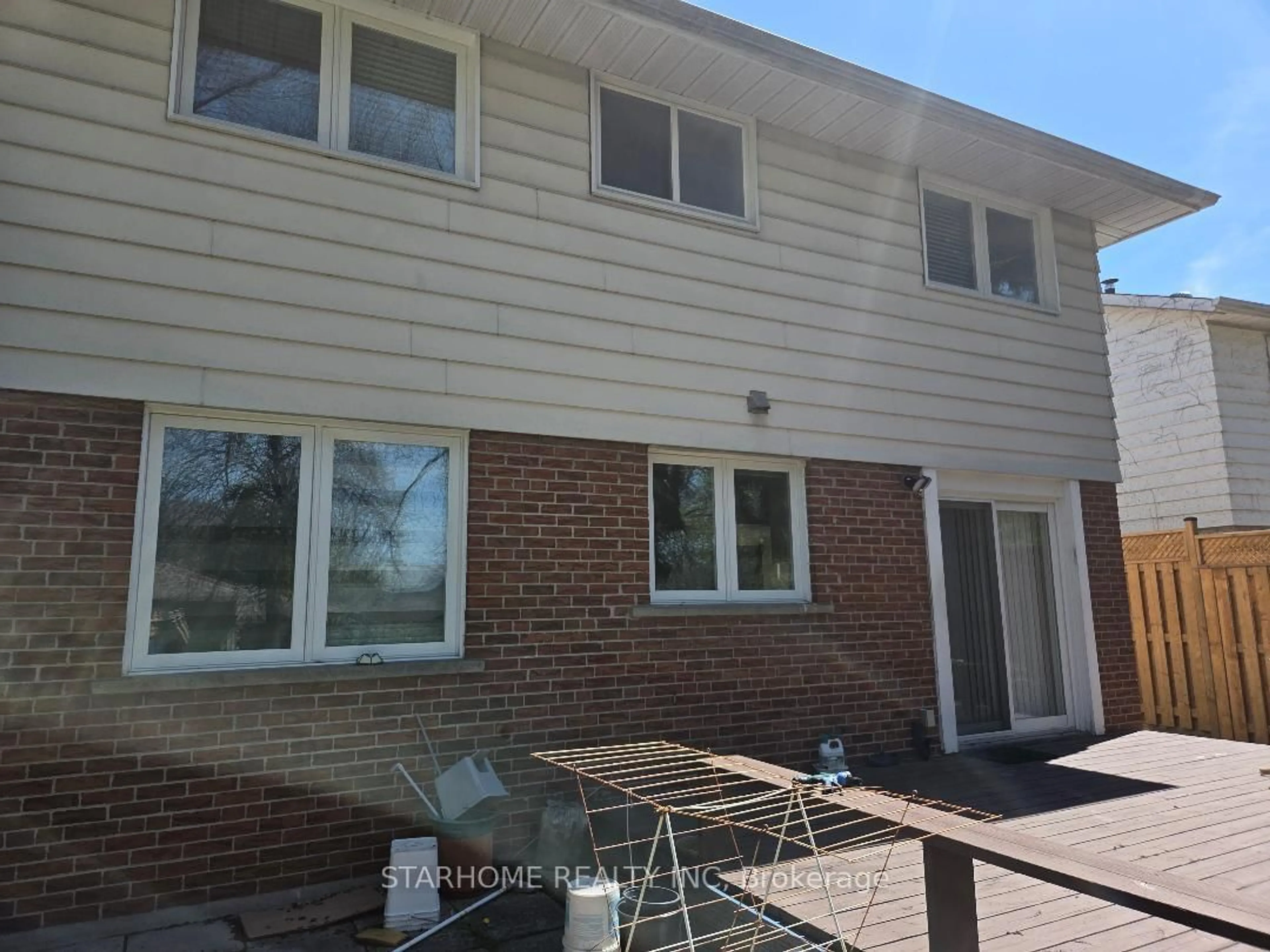 Home with brick exterior material, unknown for 8 Shaughnessy Blvd, Toronto Ontario M2J 1H5