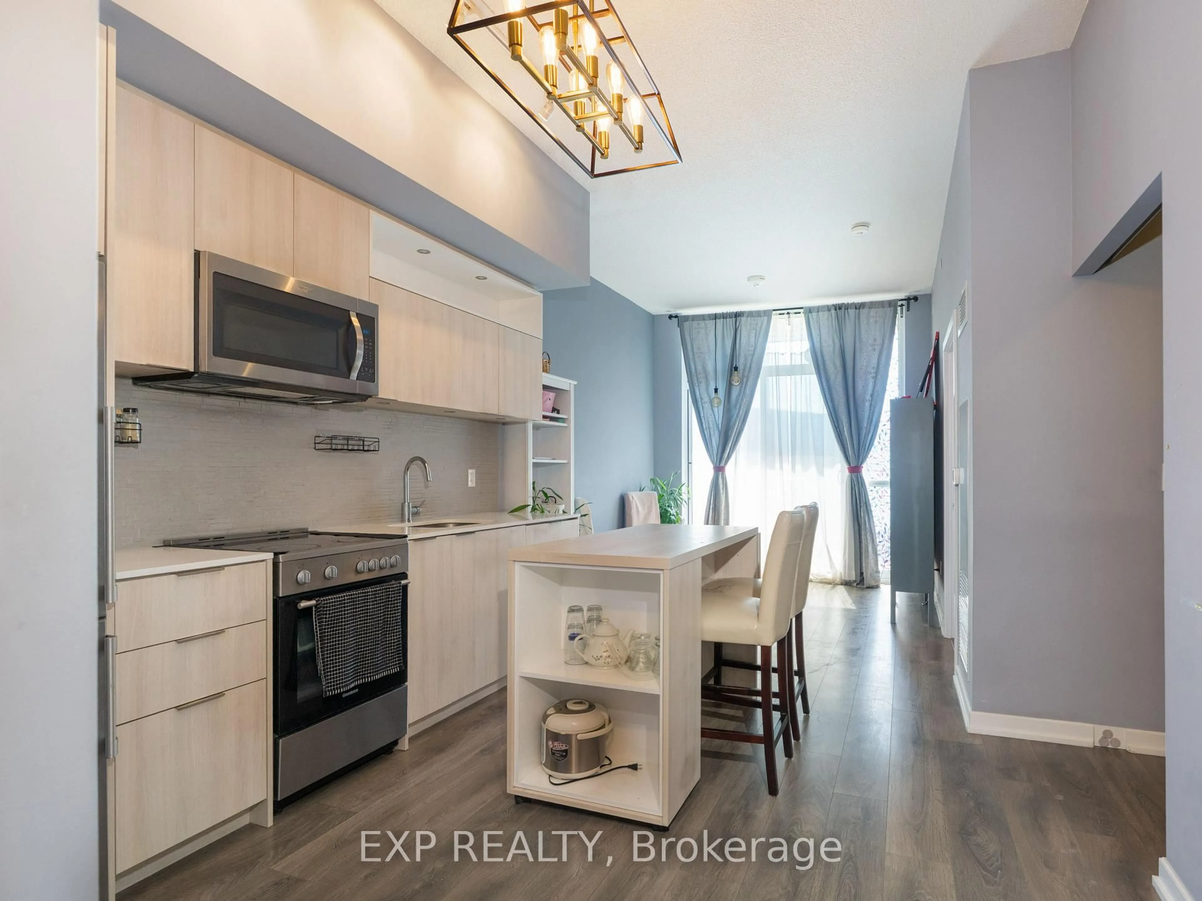 Open concept kitchen, ceramic/tile floor for 50 Forest Manor Rd #209, Toronto Ontario M2J 0E3