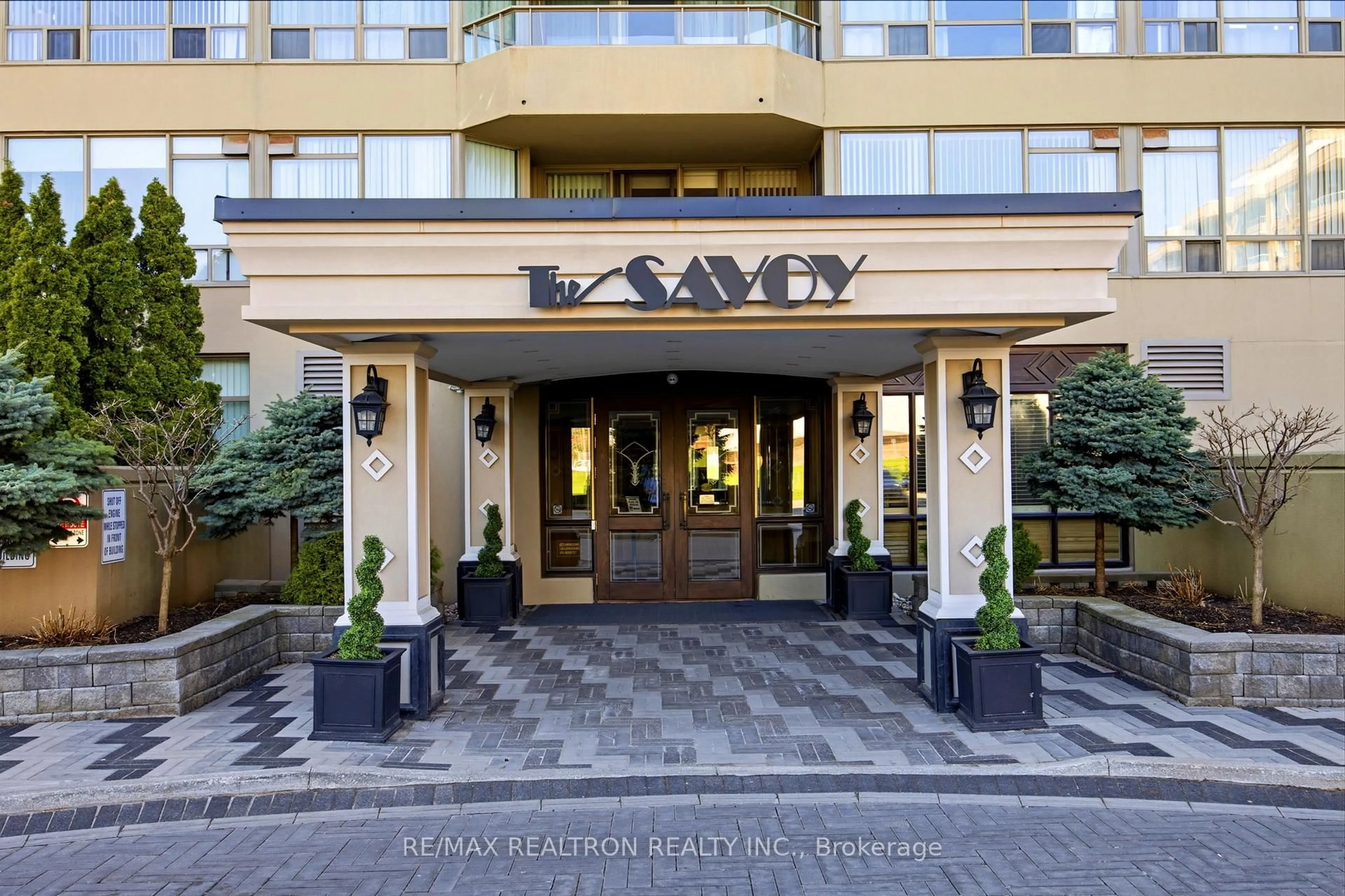 Lobby for 10 Torresdale Ave #506, Toronto Ontario M2R 3V8