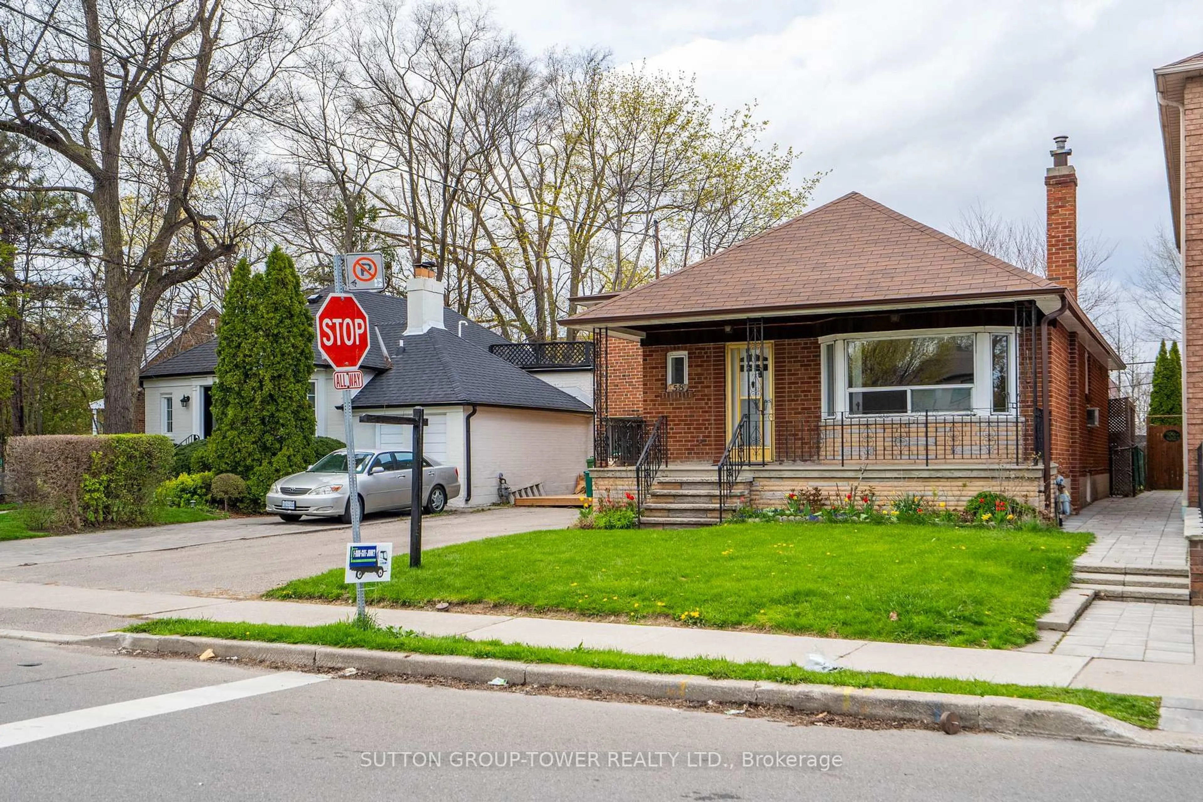 Home with brick exterior material, street for 58 Shelborne Ave, Toronto Ontario M5N 1Z1