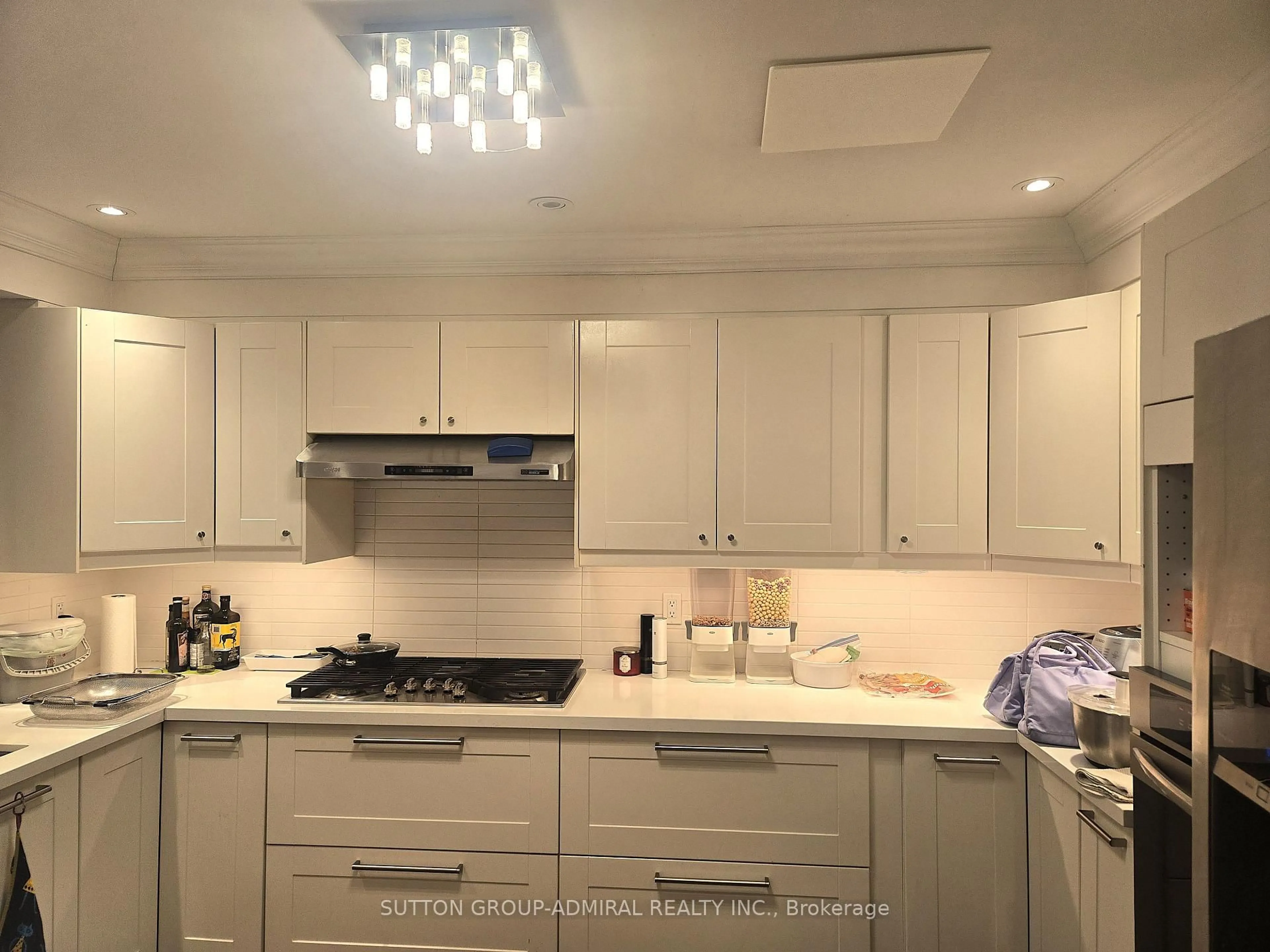 Unknown for 108 English Ivy Way, Toronto Ontario M3H 3M4