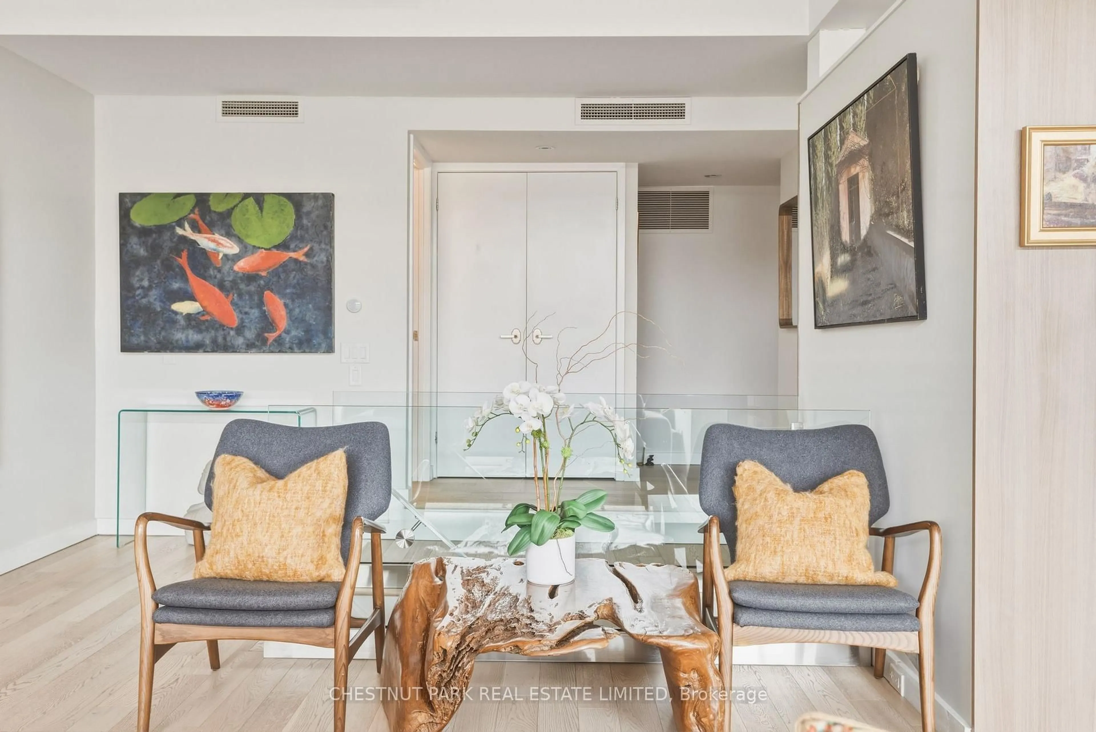 Unknown for 40 Oaklands Ave #318, Toronto Ontario M4V 2Z3