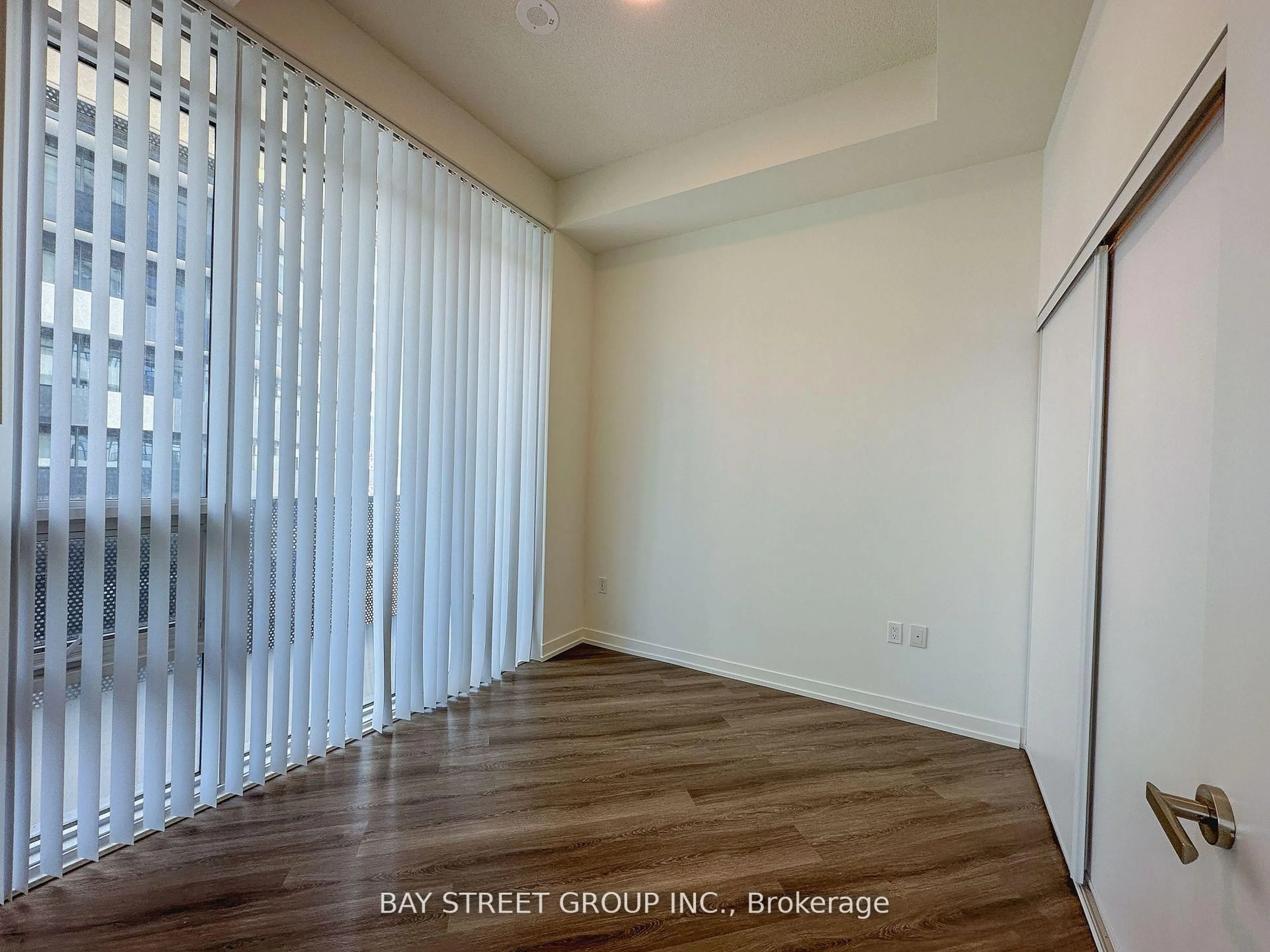 A pic of a room for 138 Downes St #4909, Toronto Ontario M5E 0E4