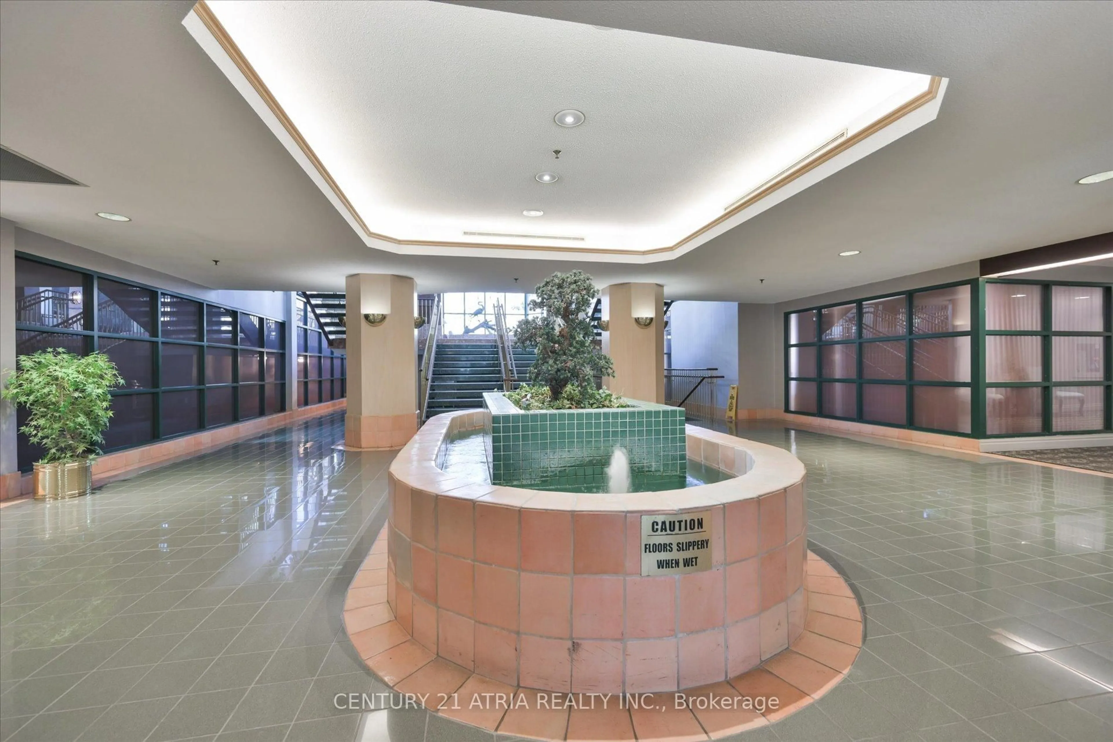 Indoor foyer for 1210 Don Mills Rd #308, Toronto Ontario M3B 3N9