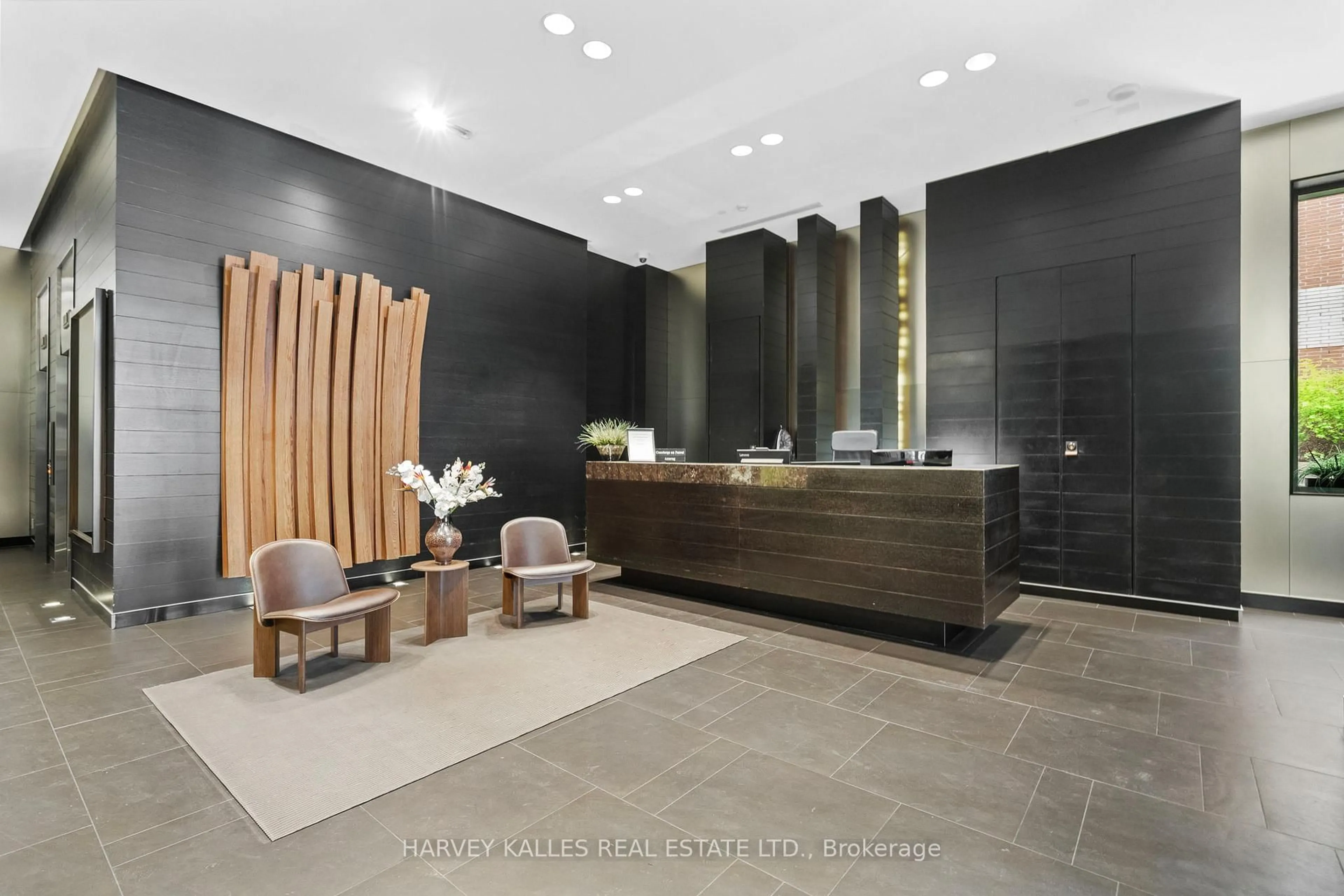 Lobby for 478 King St #712, Toronto Ontario M5V 0A8