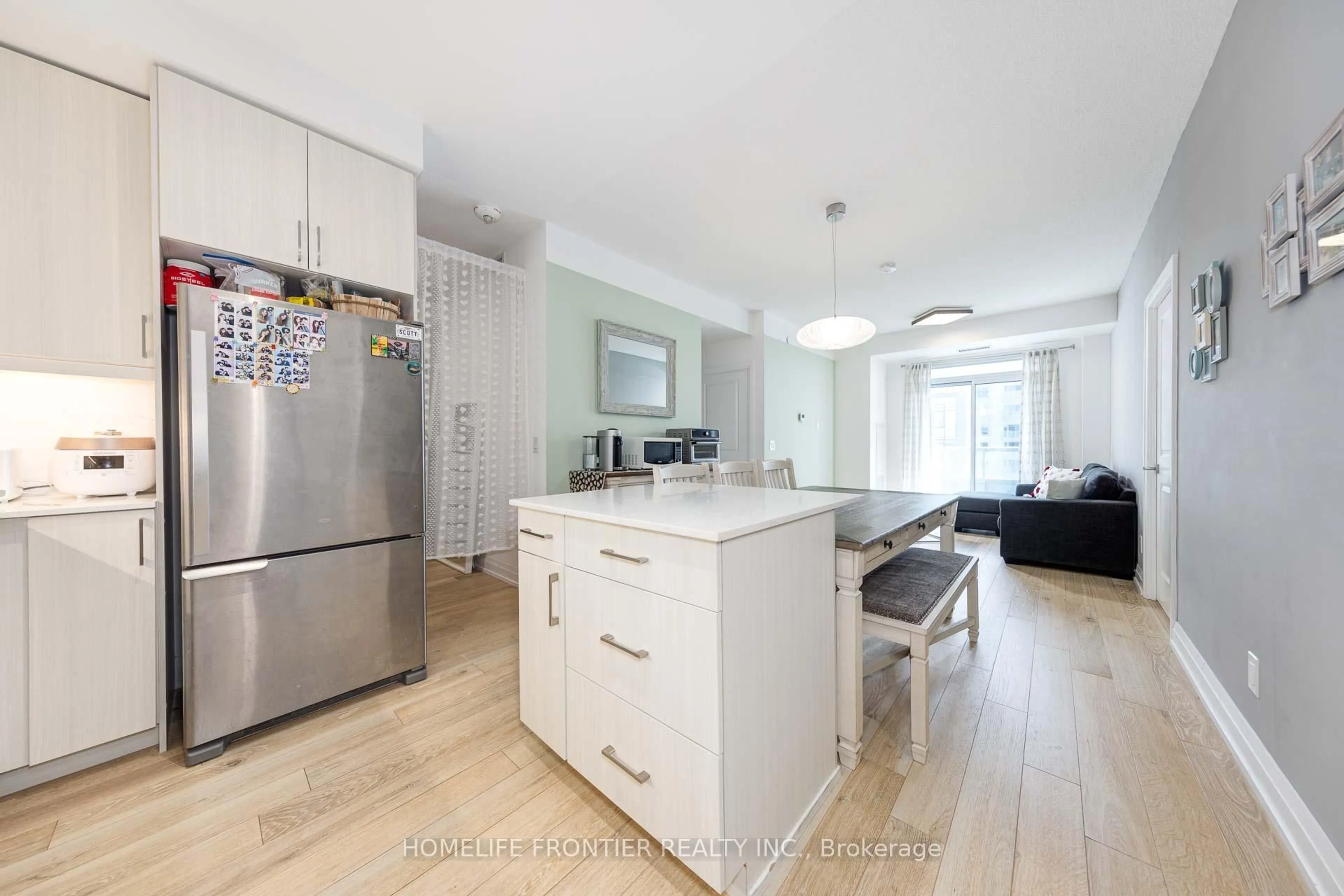 Open concept kitchen, unknown for 591 Sheppard Ave #629, Toronto Ontario M2K 0G2