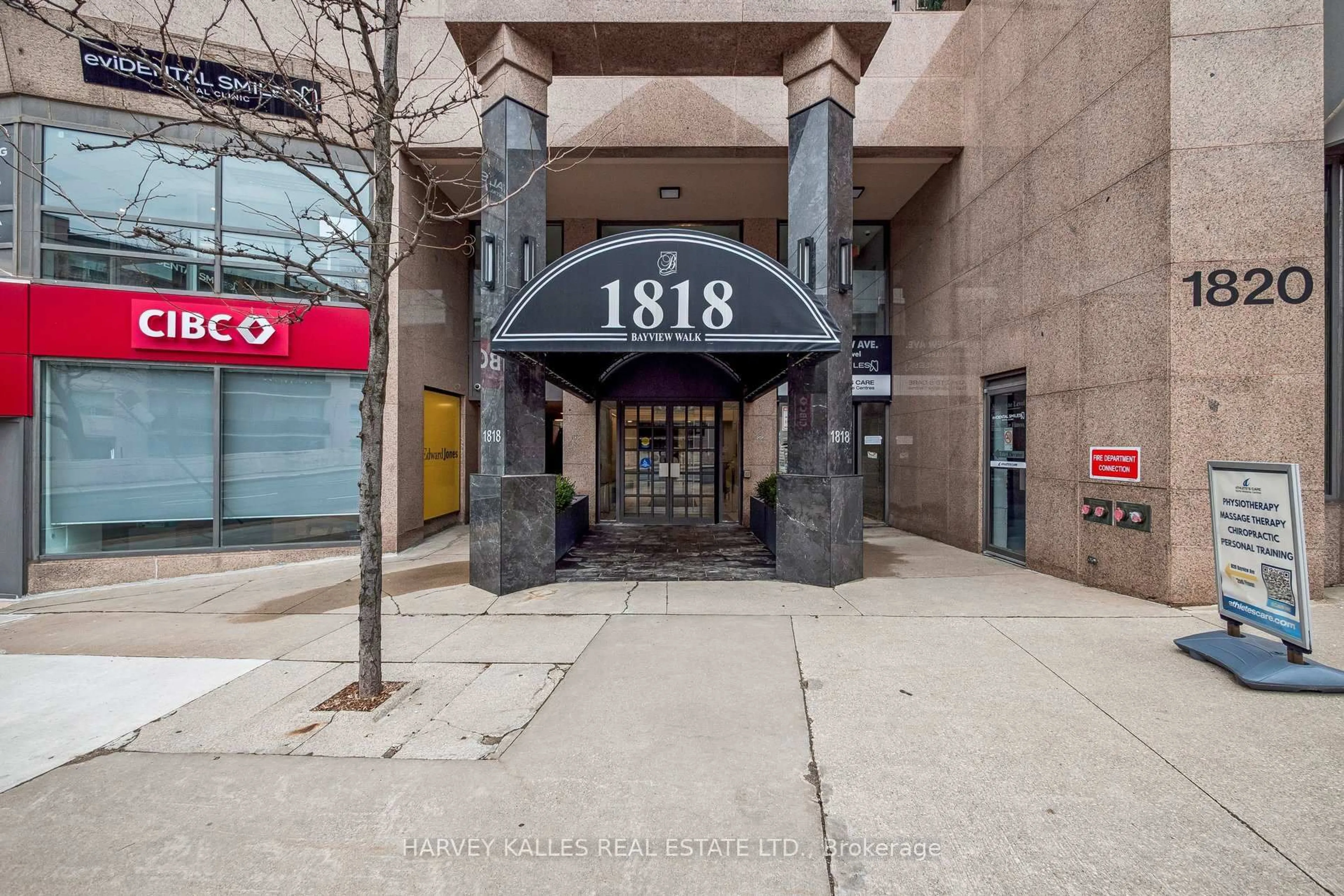 Indoor foyer for 1818 Bayview Ave #605, Toronto Ontario M4G 4G6
