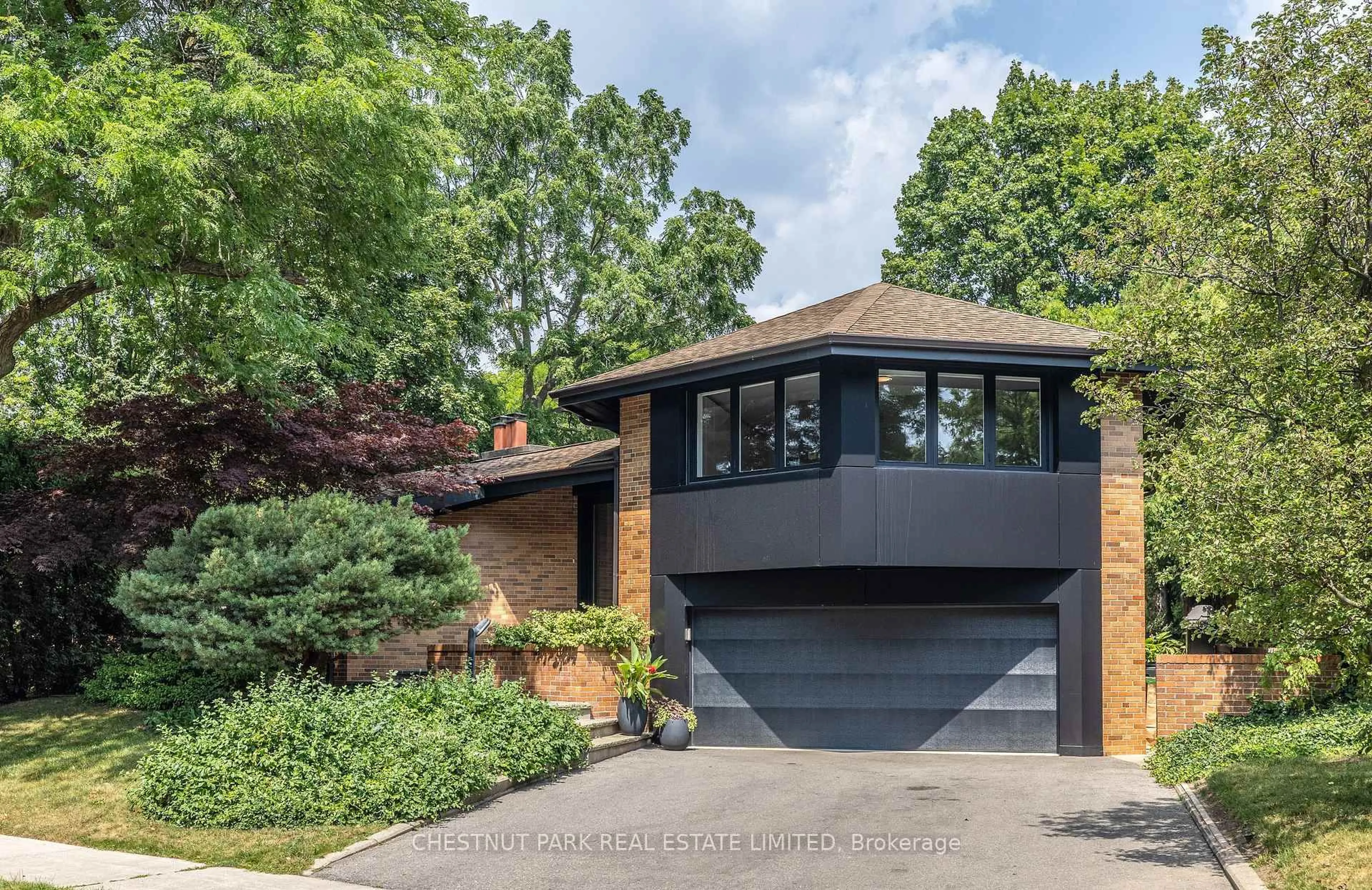 Home with brick exterior material, street for 20 Lower Links Rd, Toronto Ontario M2P 1H6