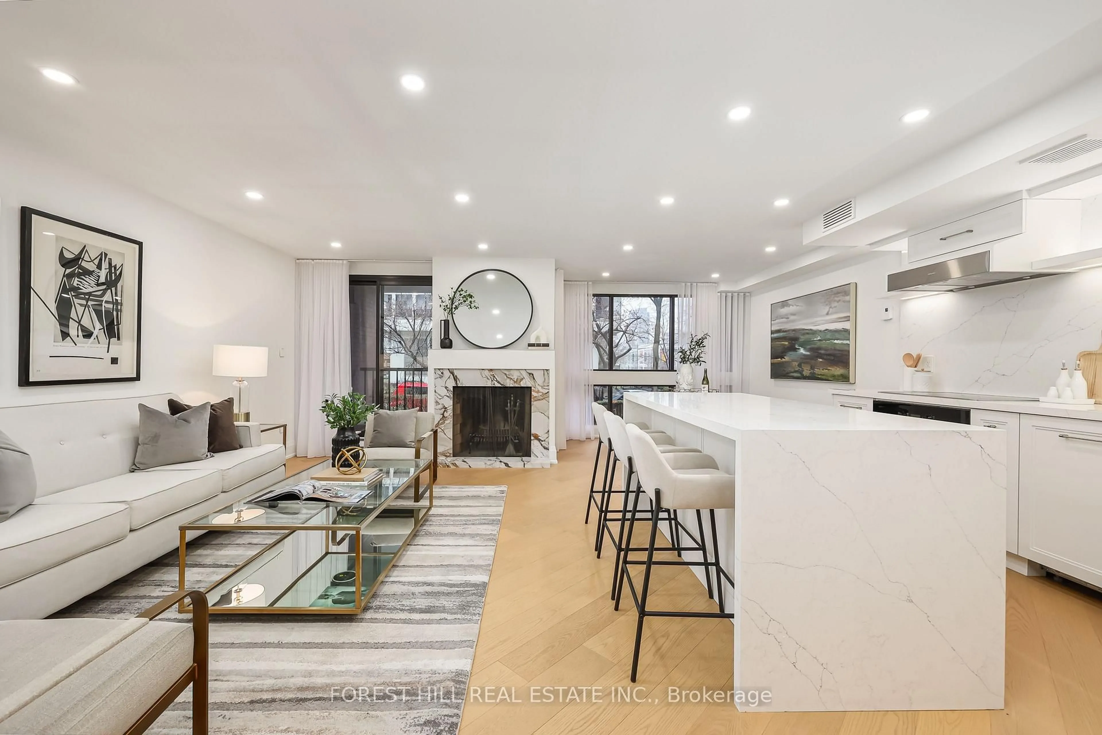 Open concept kitchen, unknown for 349 St Clair Ave #115, Toronto Ontario M5P 1N3