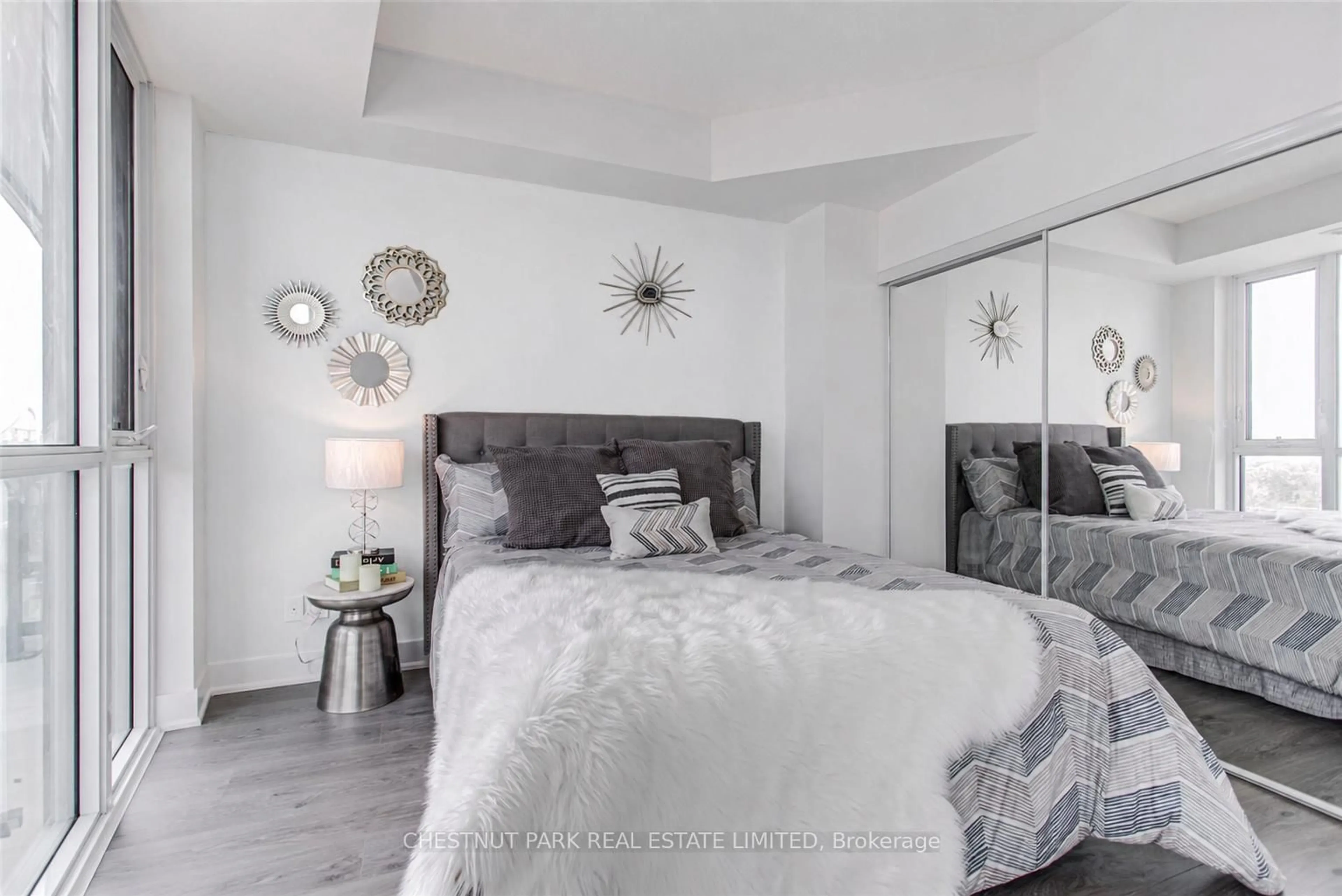 Bedroom with bed, unknown for 99 The Donway #902, Toronto Ontario M3C 0N8