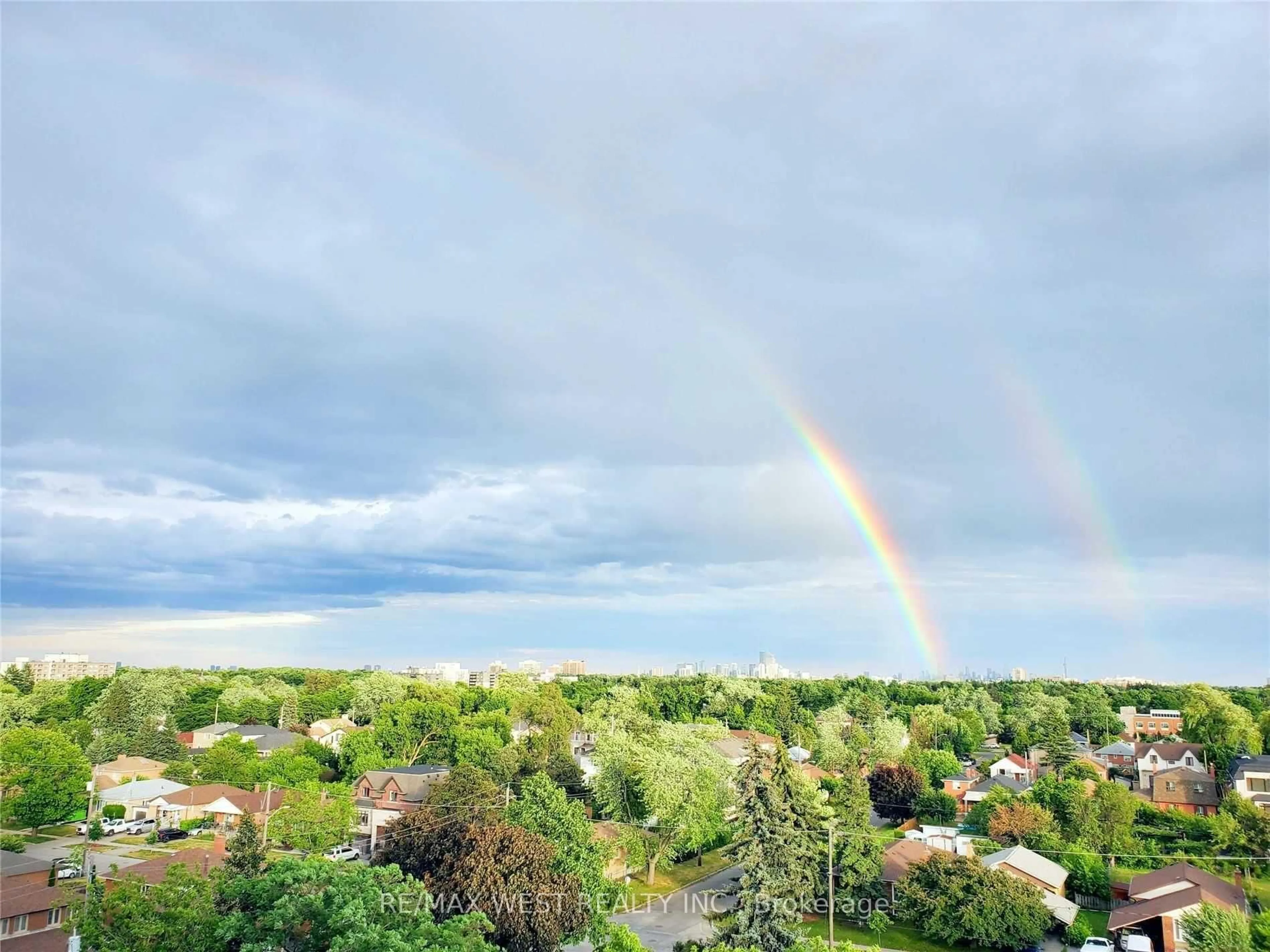 A pic from outside/outdoor area/front of a property/back of a property/a pic from drone, water/lake/river/ocean view for 741 Sheppard Ave #802, Toronto Ontario M3H 0C9