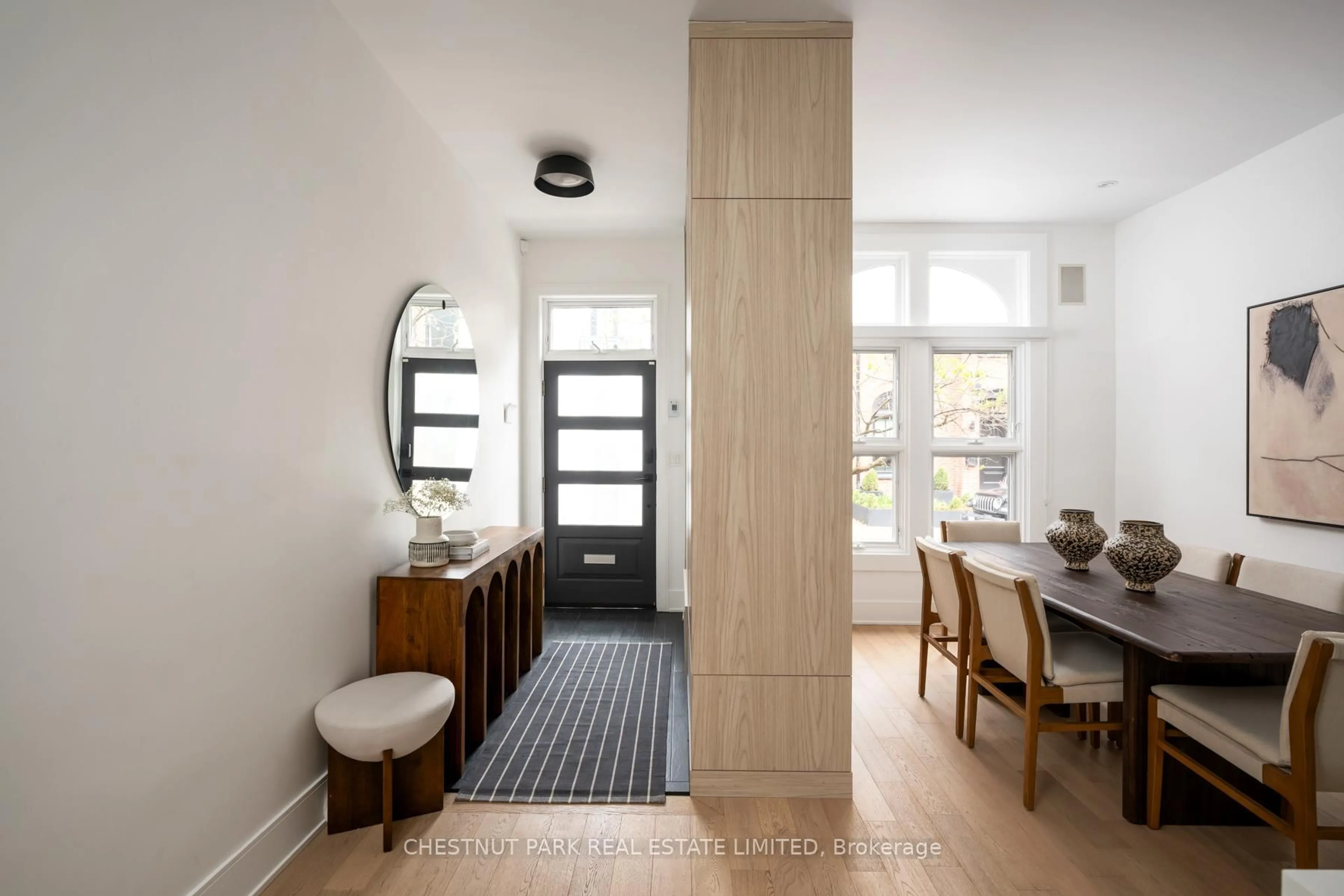 Indoor entryway for 14 Wellesley Ave, Toronto Ontario M4X 1V3