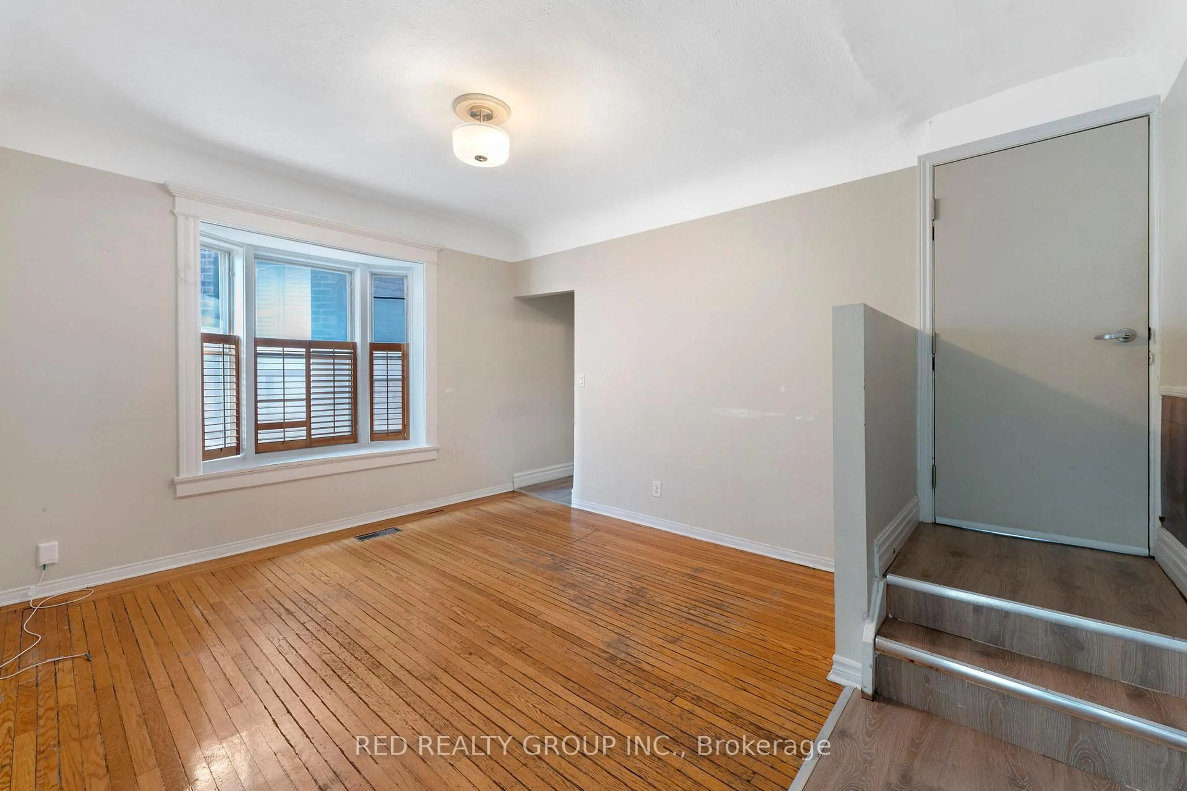 A pic of a room for 89 Beatrice St, Toronto Ontario M6J 2T2