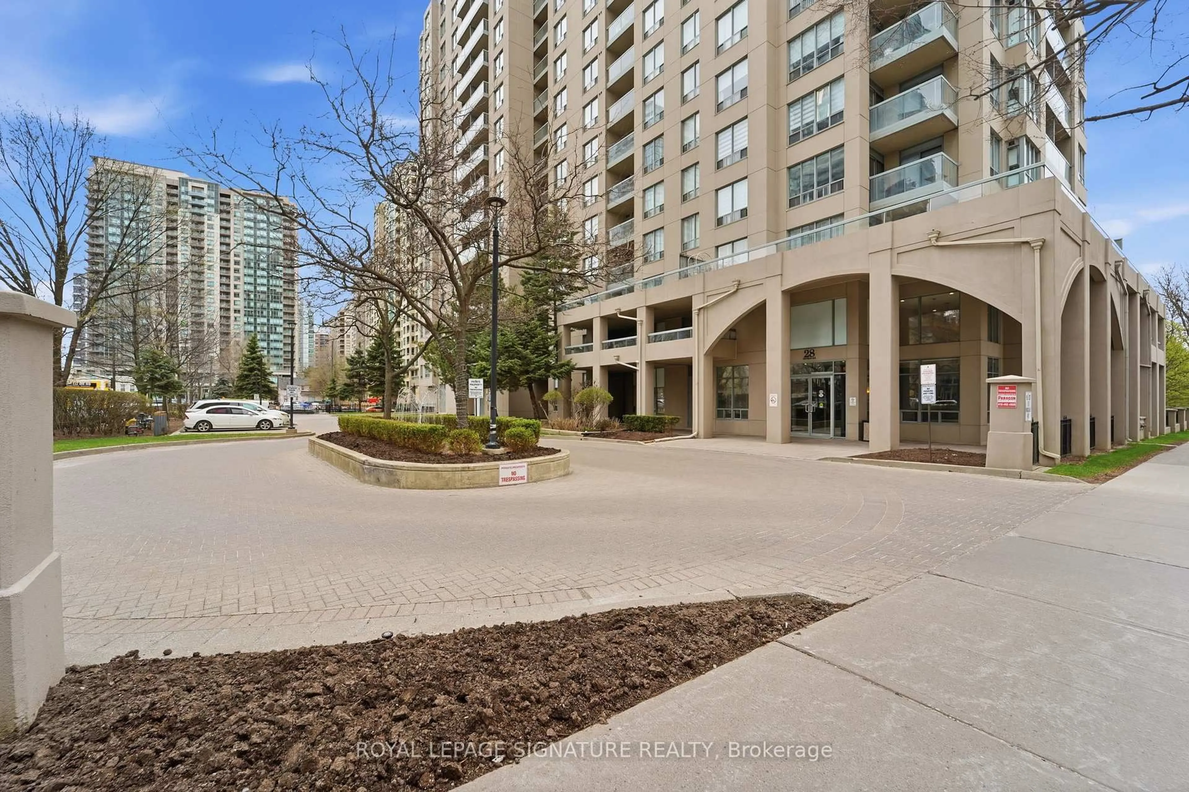 Patio, street for 28 Empress Ave #2302, Toronto Ontario M2N 6Z7