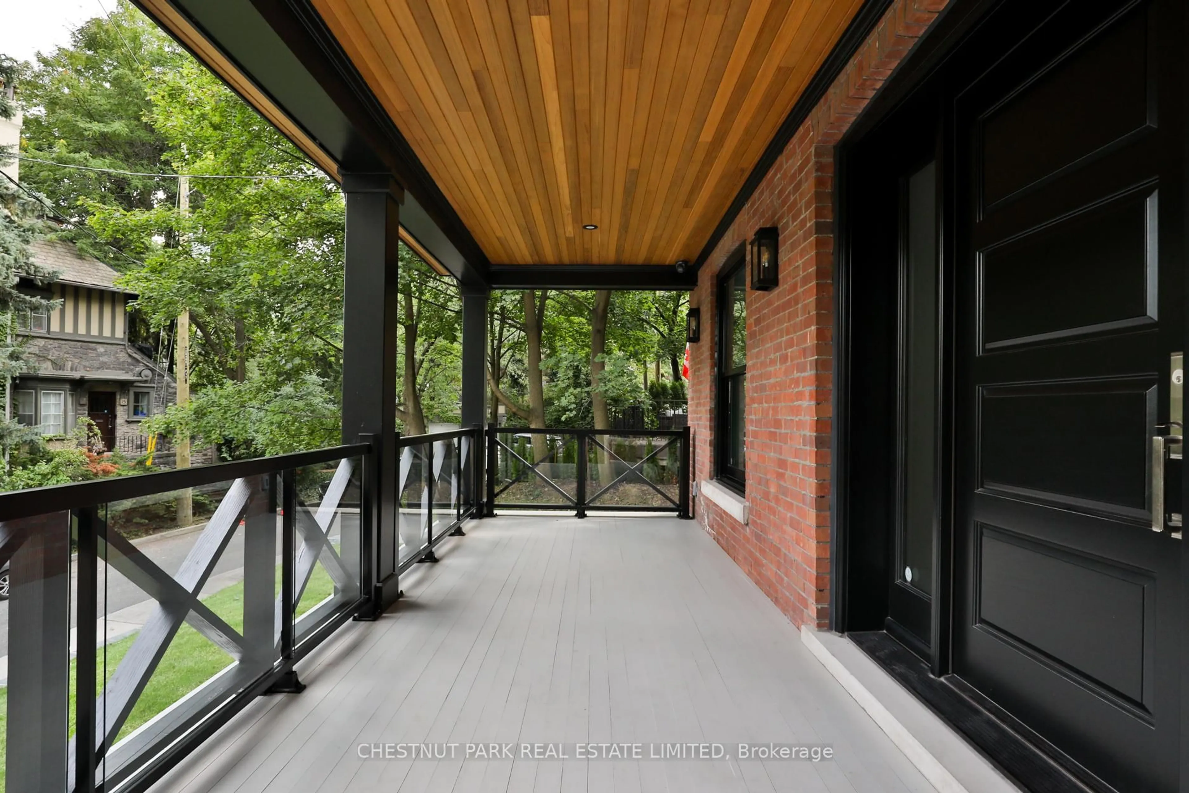 Patio, street for 10 Rosedale Rd, Toronto Ontario M4W 2P3