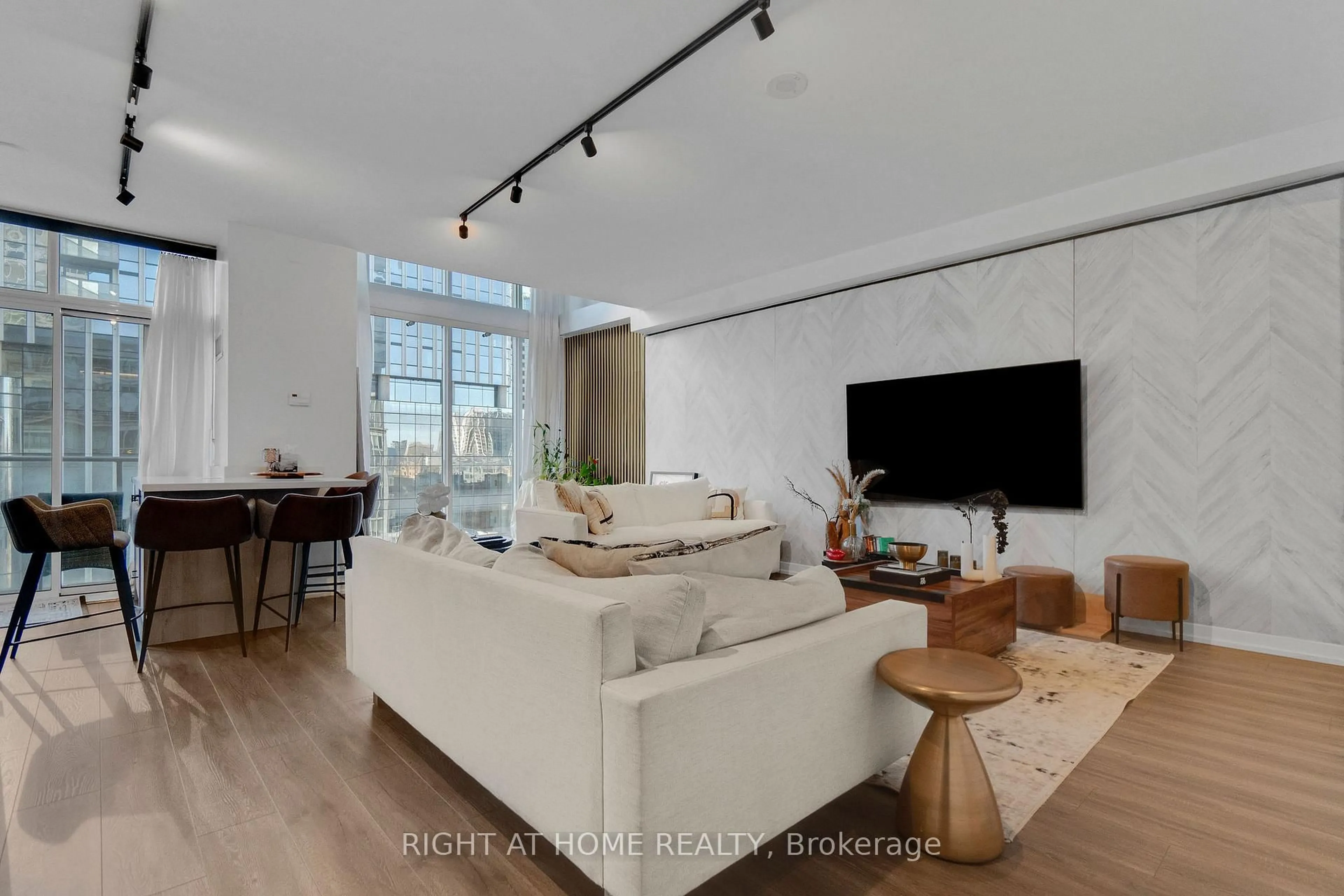 Living room with furniture, unknown for 21 Nelson St #Lph01, Toronto Ontario M5V 3H9