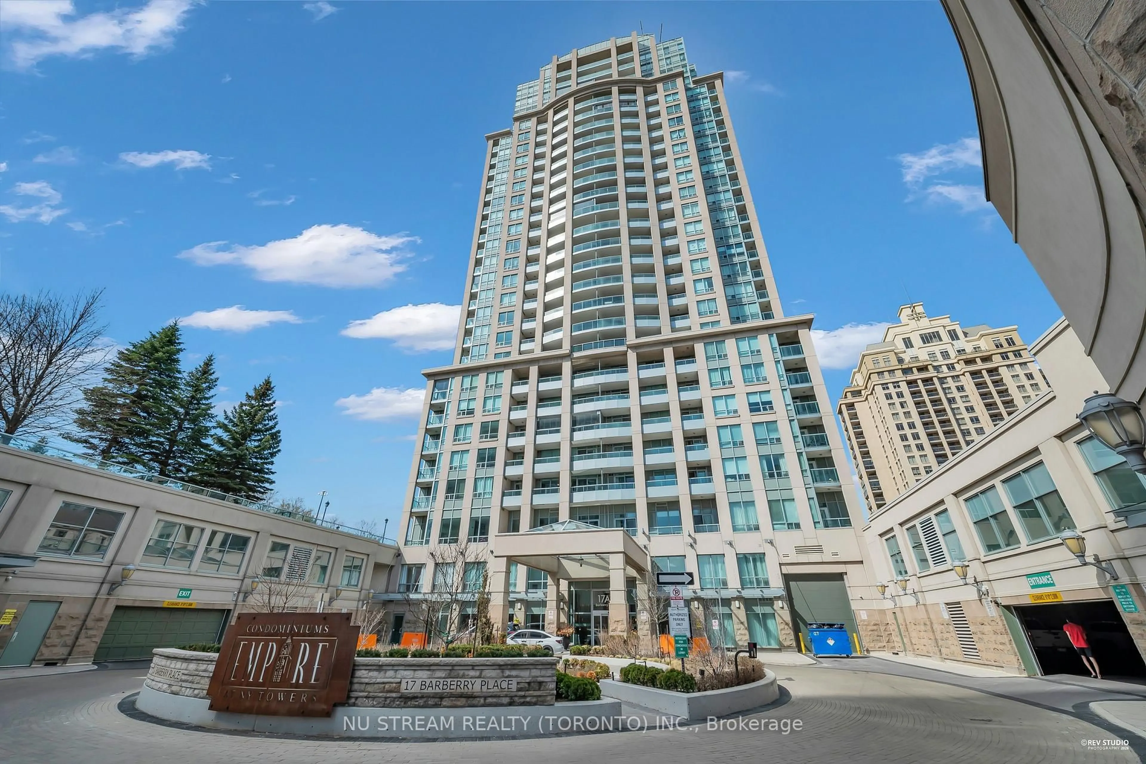 Unknown for 17 Barberry Pl #PH304, Toronto Ontario M2K 3E2