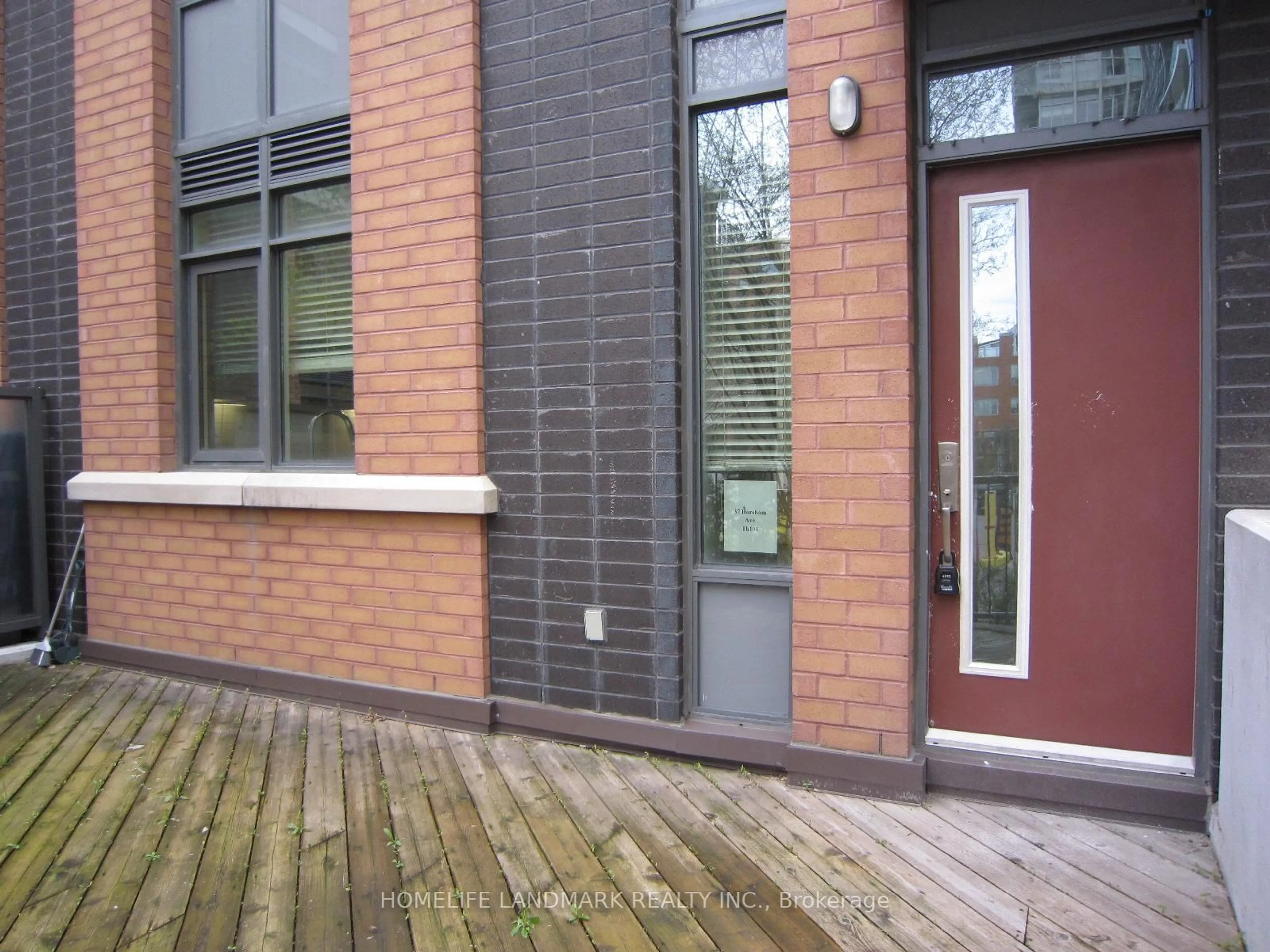 Unknown for 37 Horsham Ave Ave #TH108, Toronto Ontario M2N 0J3