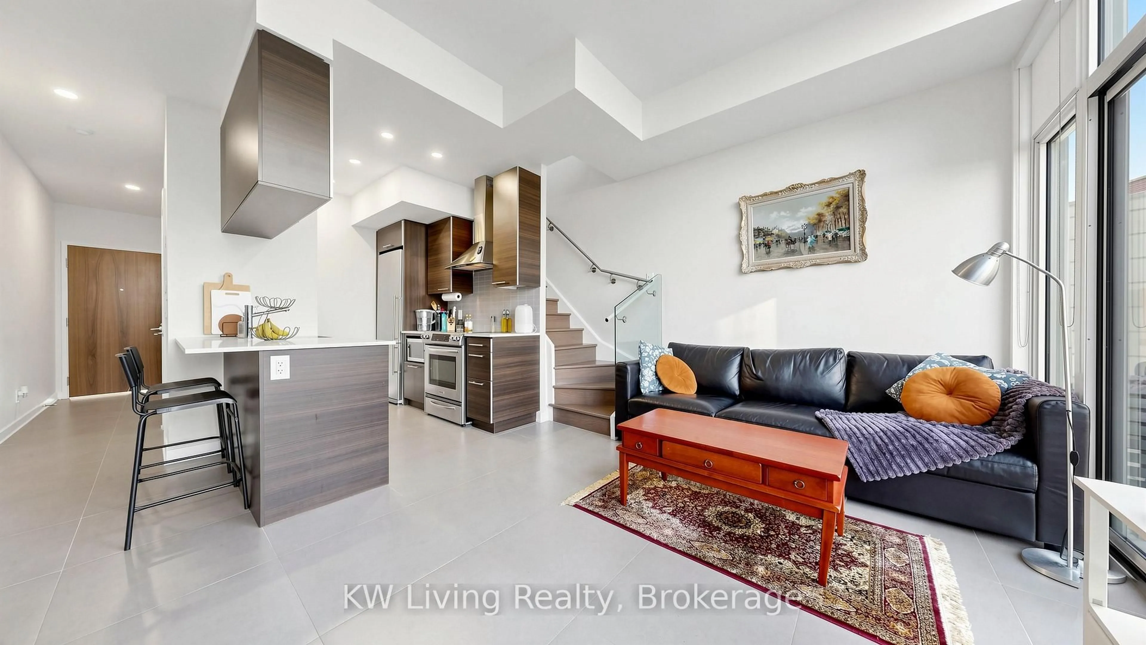 Open concept kitchen, ceramic/tile floor for 3 Market St #632, Toronto Ontario M5E 0A3